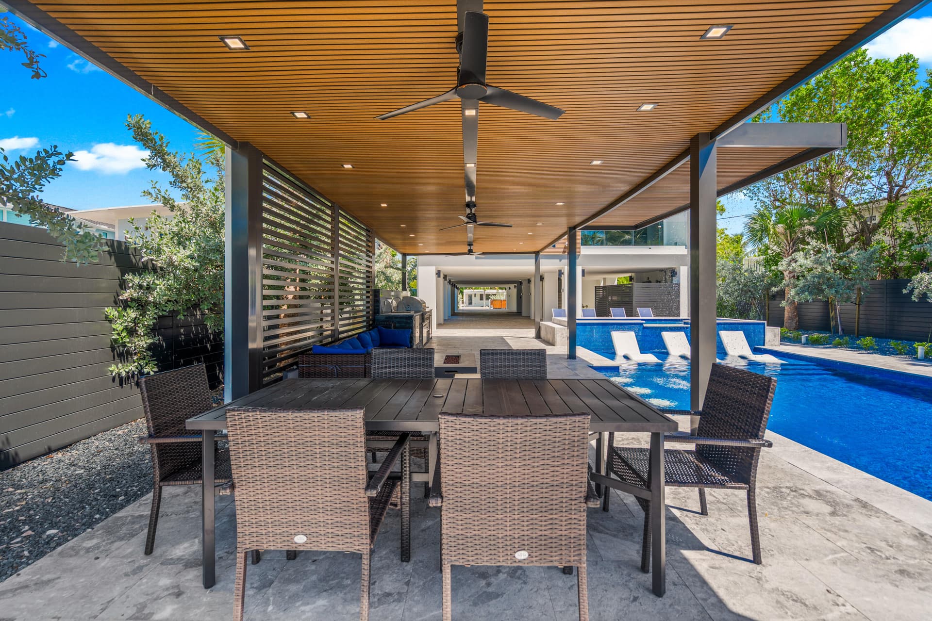 16 Seaside Ave photo 18
