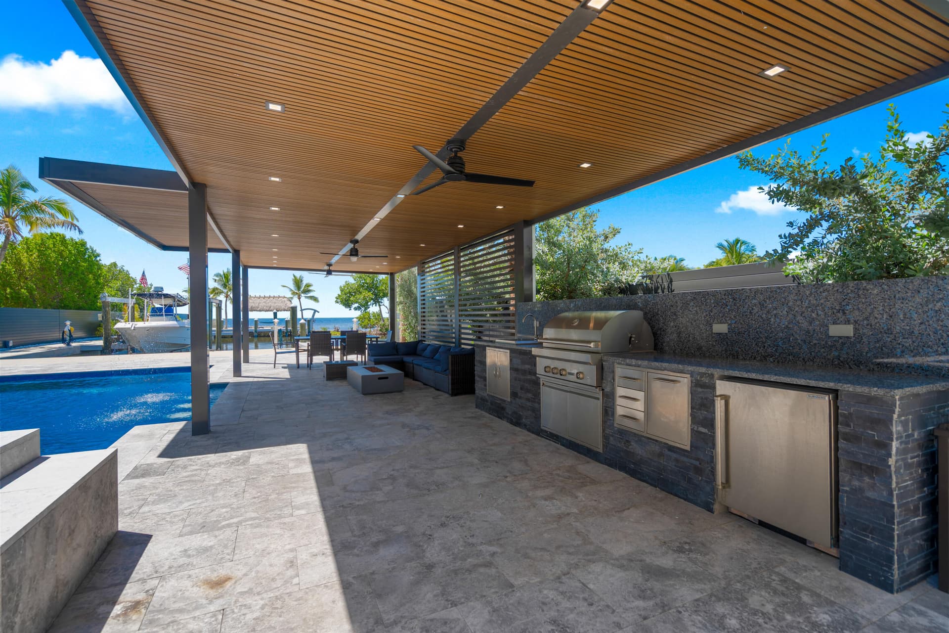 16 Seaside Ave photo 17