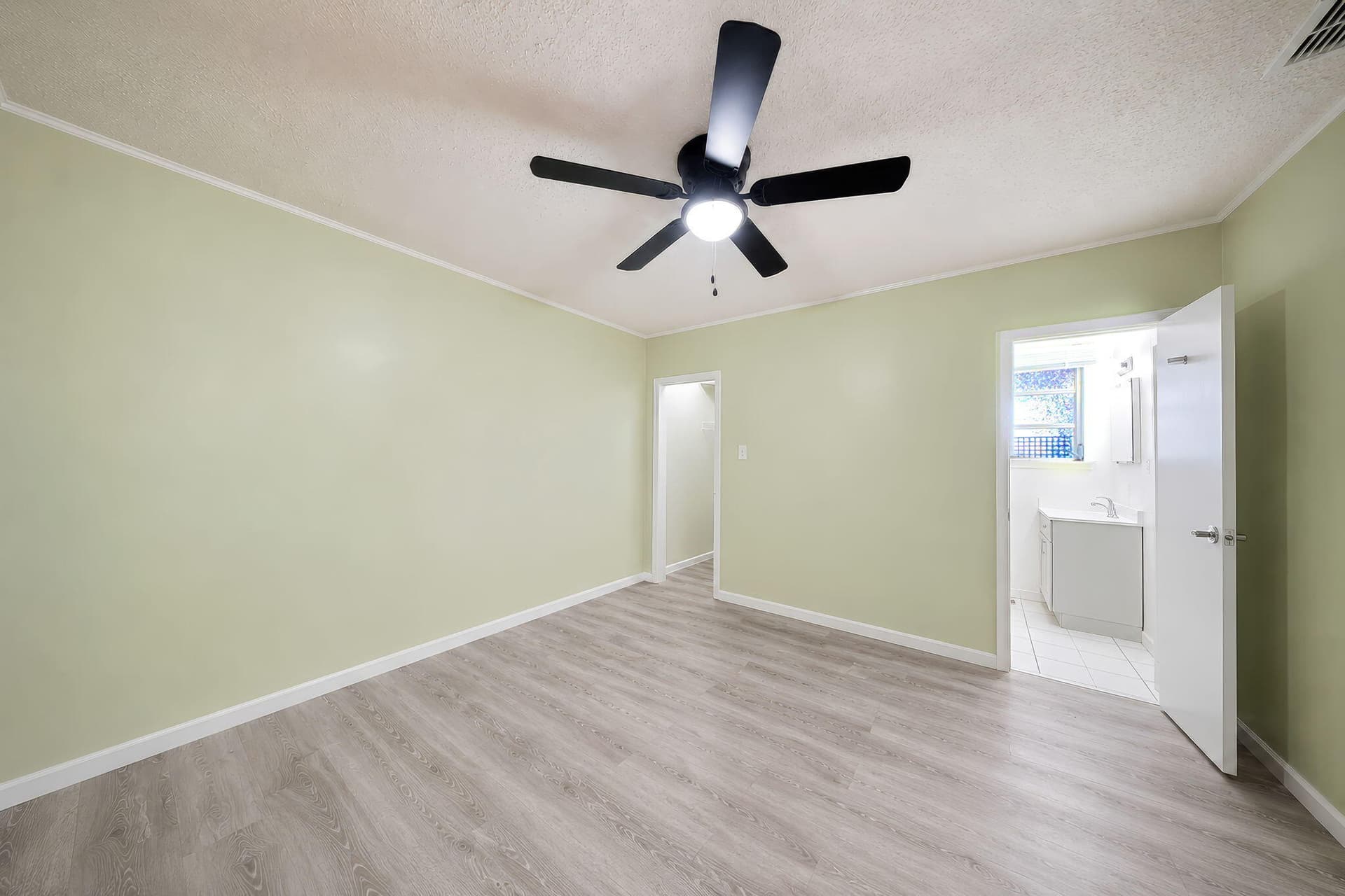 87 Sirius Lane photo 13