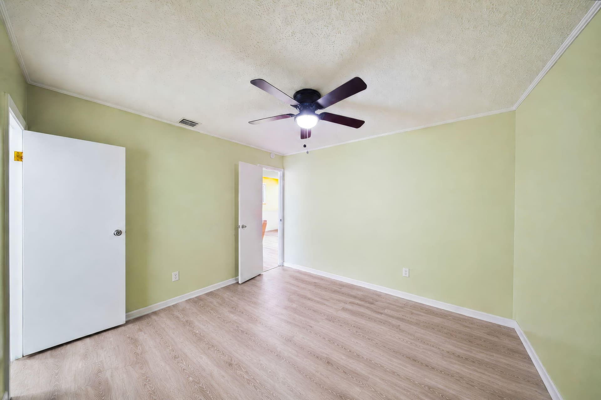 87 Sirius Lane photo 14