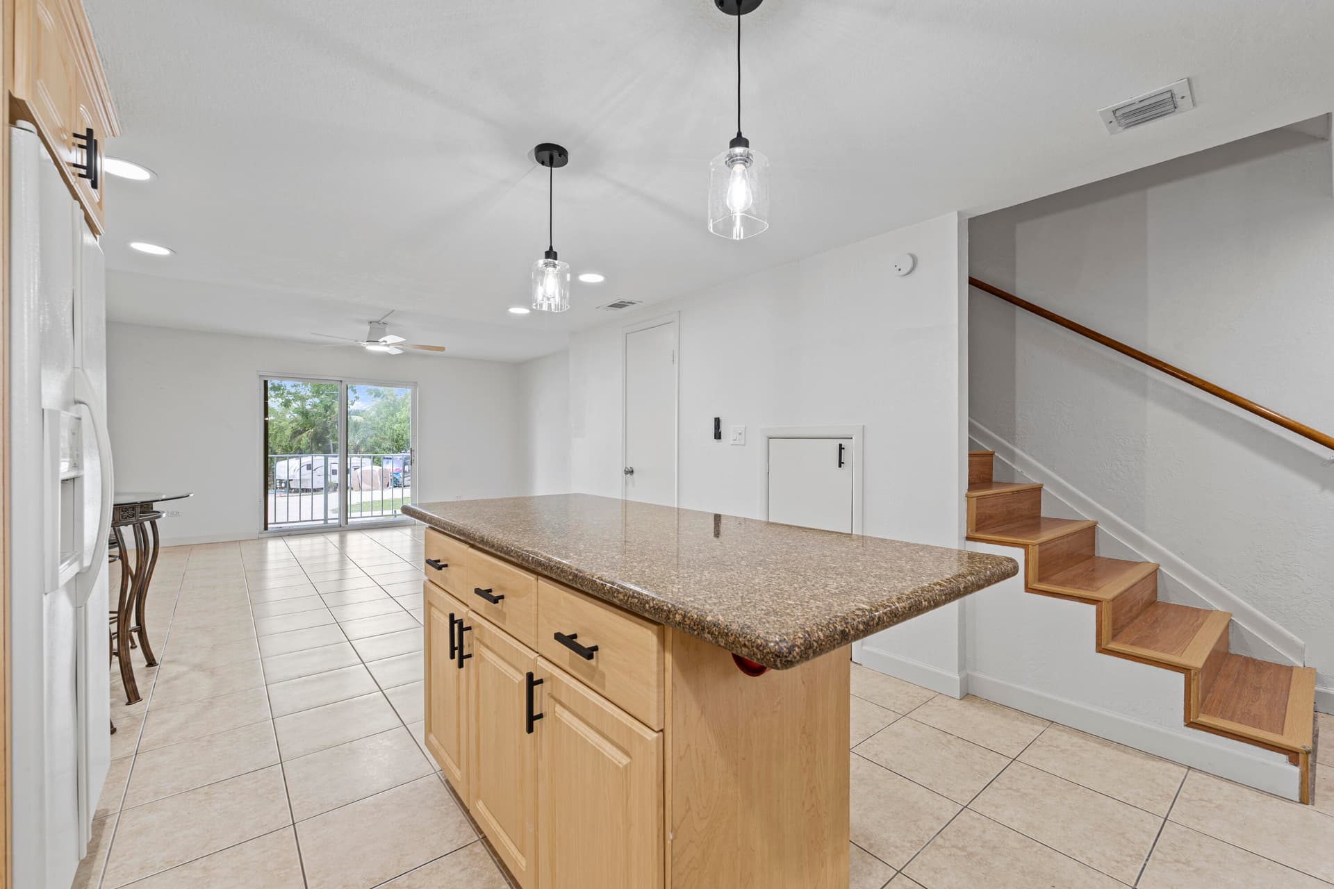 92550 Overseas Highway APT 214 photo 22