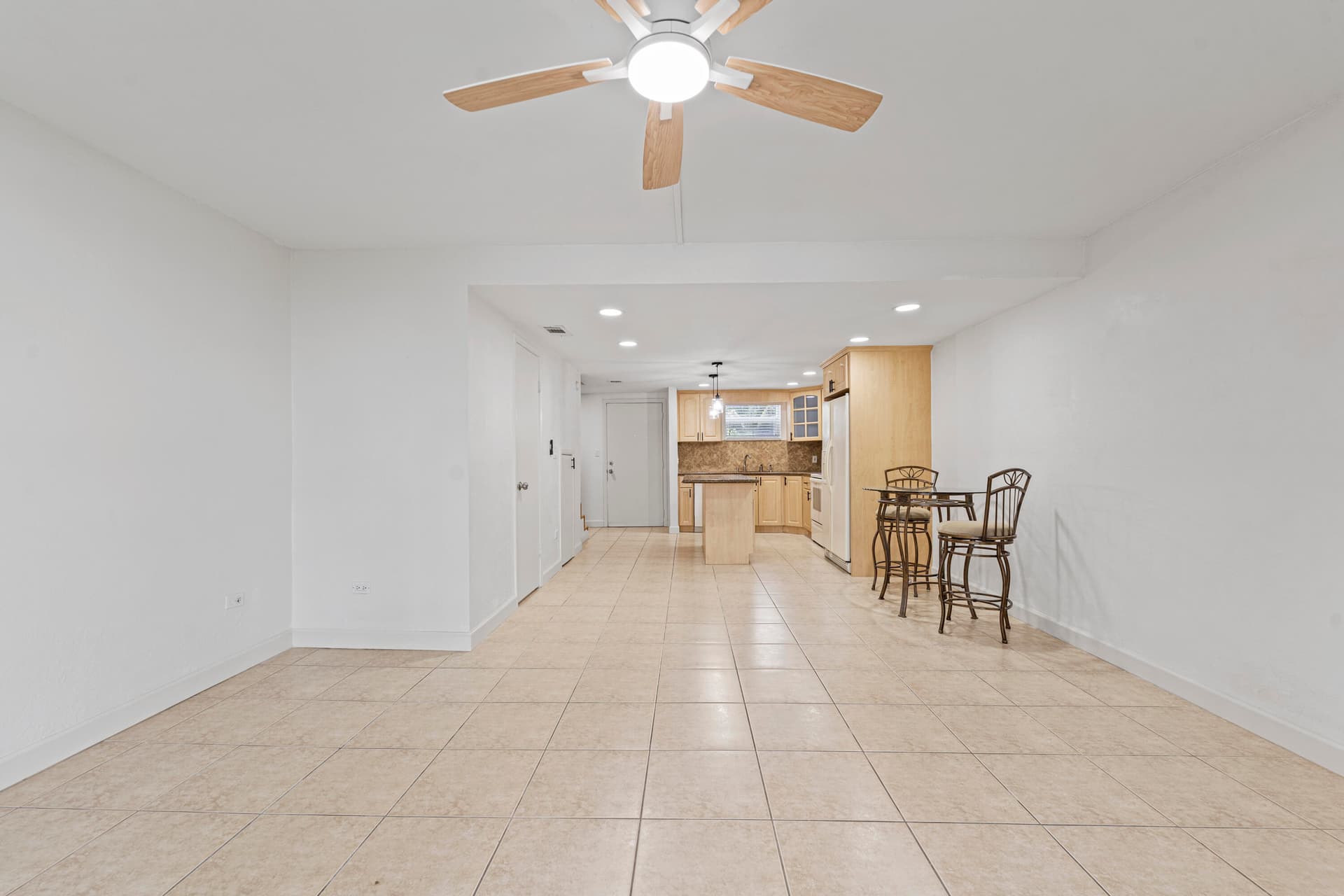 92550 Overseas Highway APT 214 photo 25