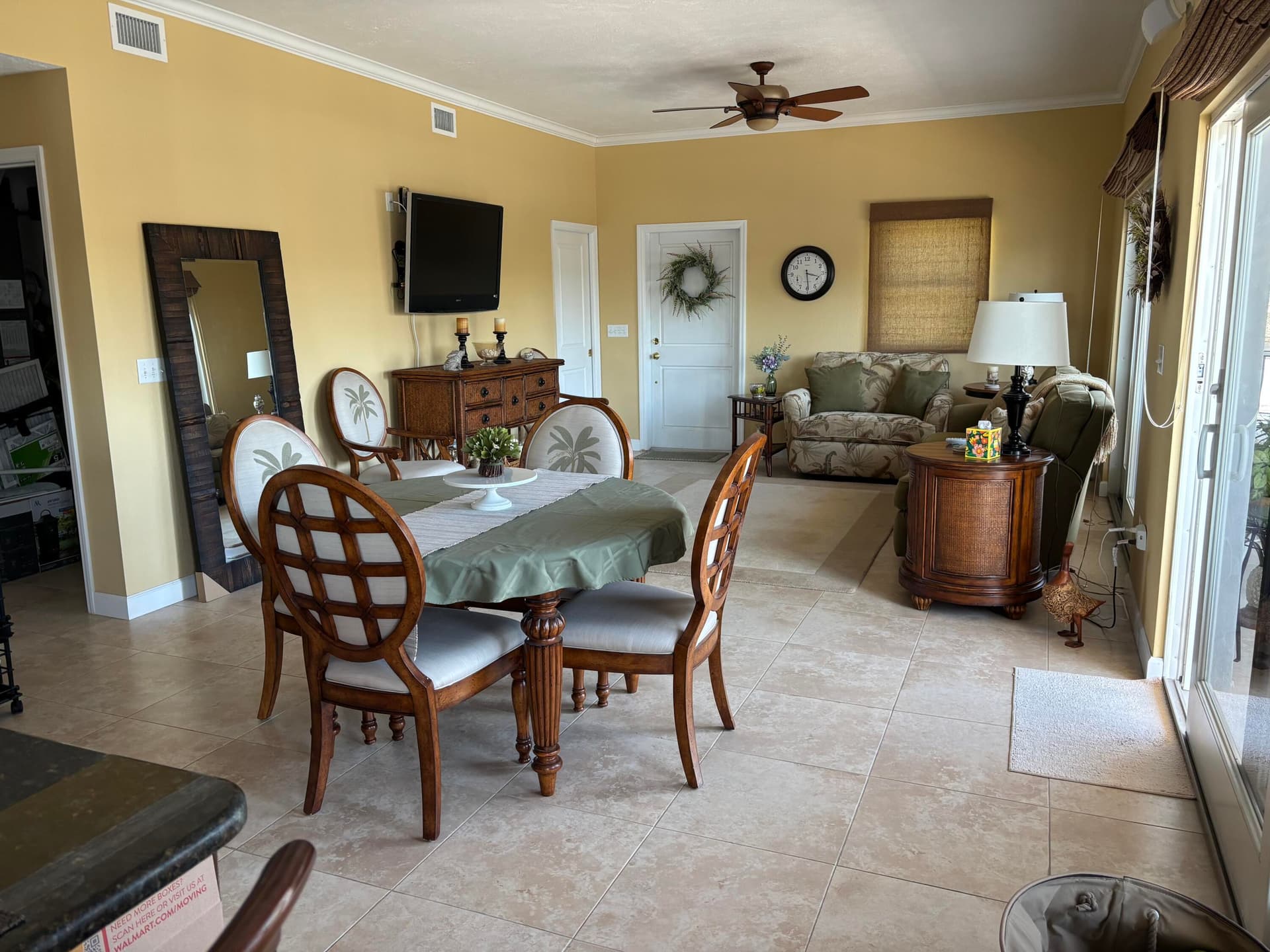 239 Plantation Avenue photo 5