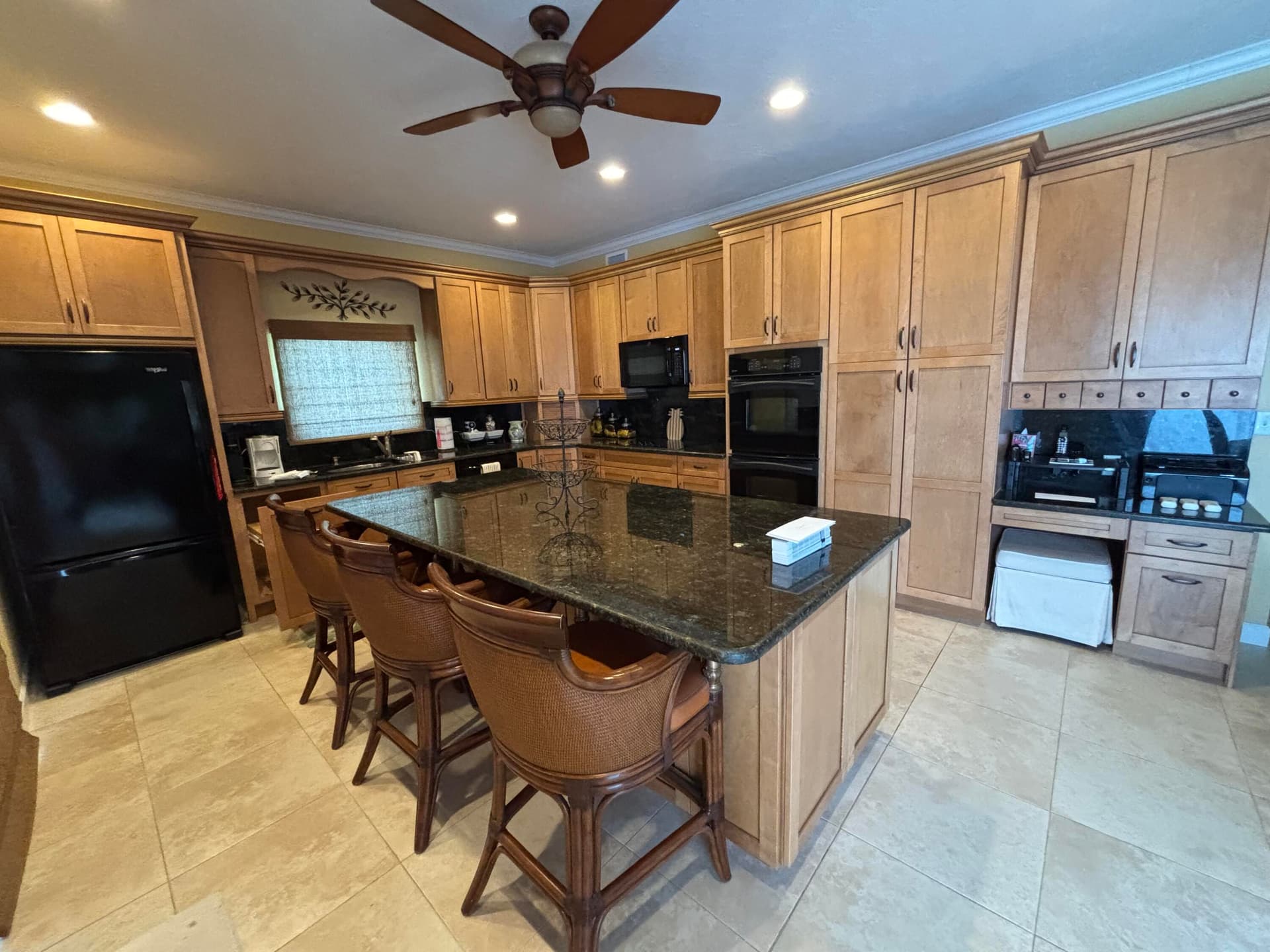 239 Plantation Avenue photo 2