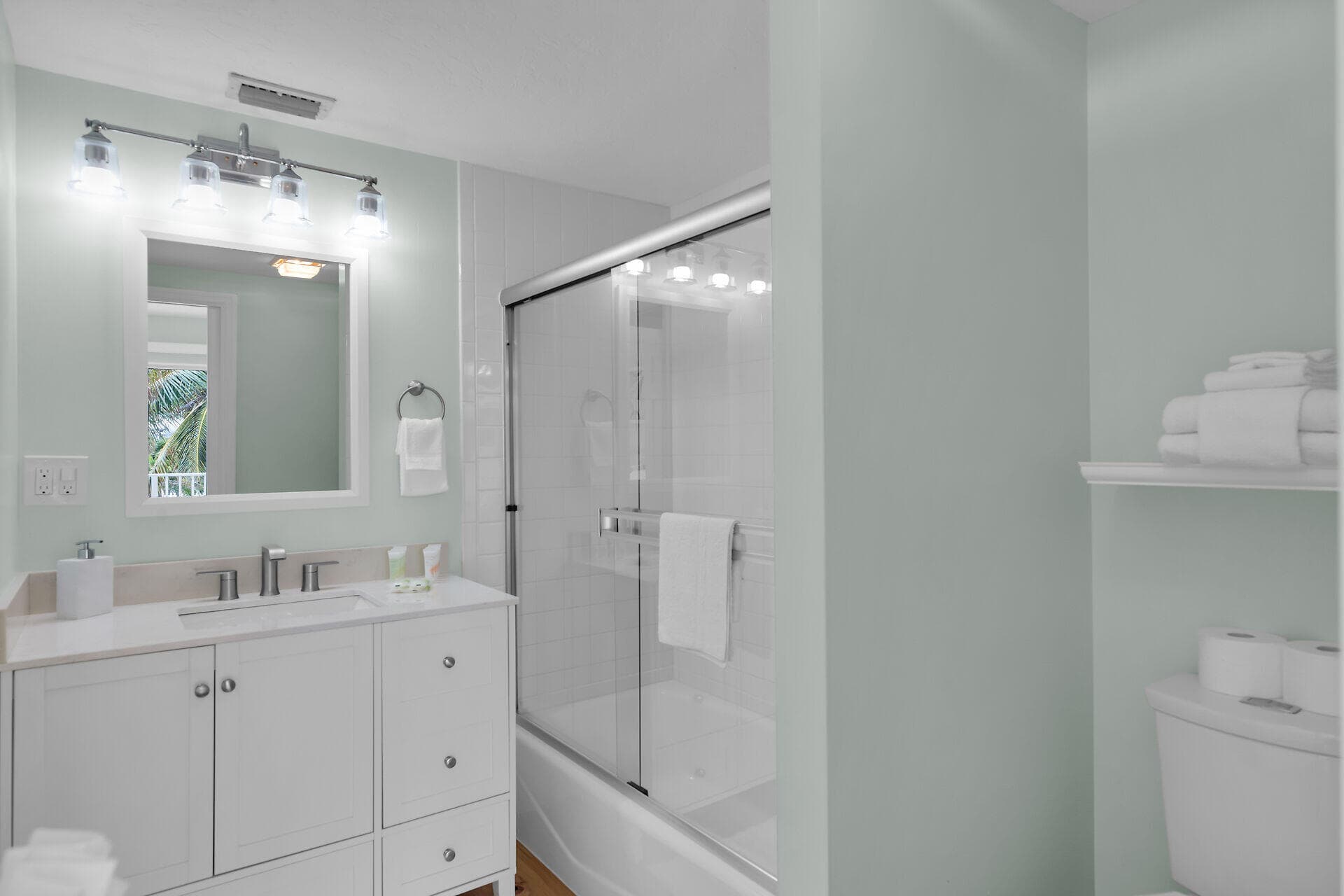 315 E Ocean Drive photo 15
