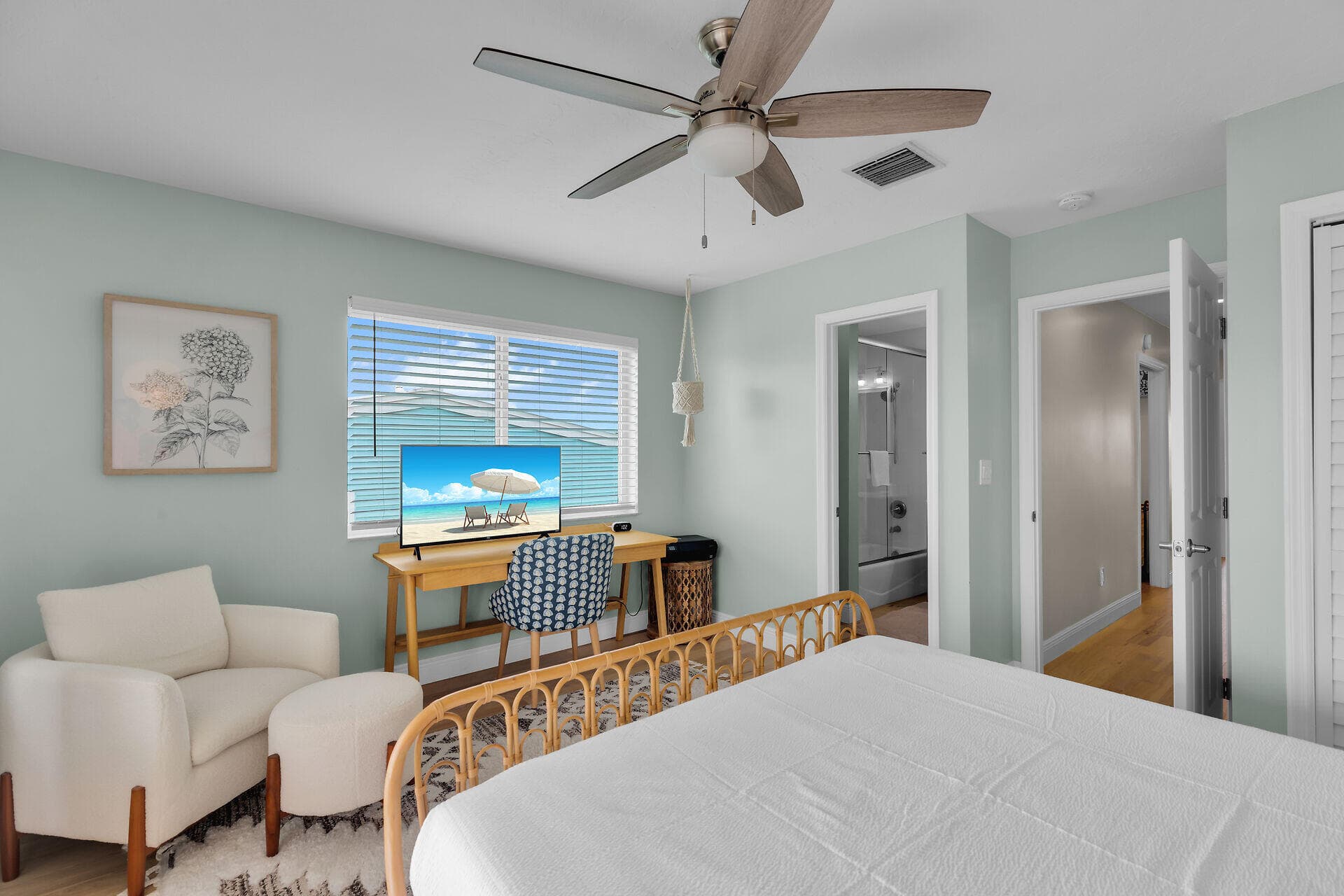 315 E Ocean Drive photo 20
