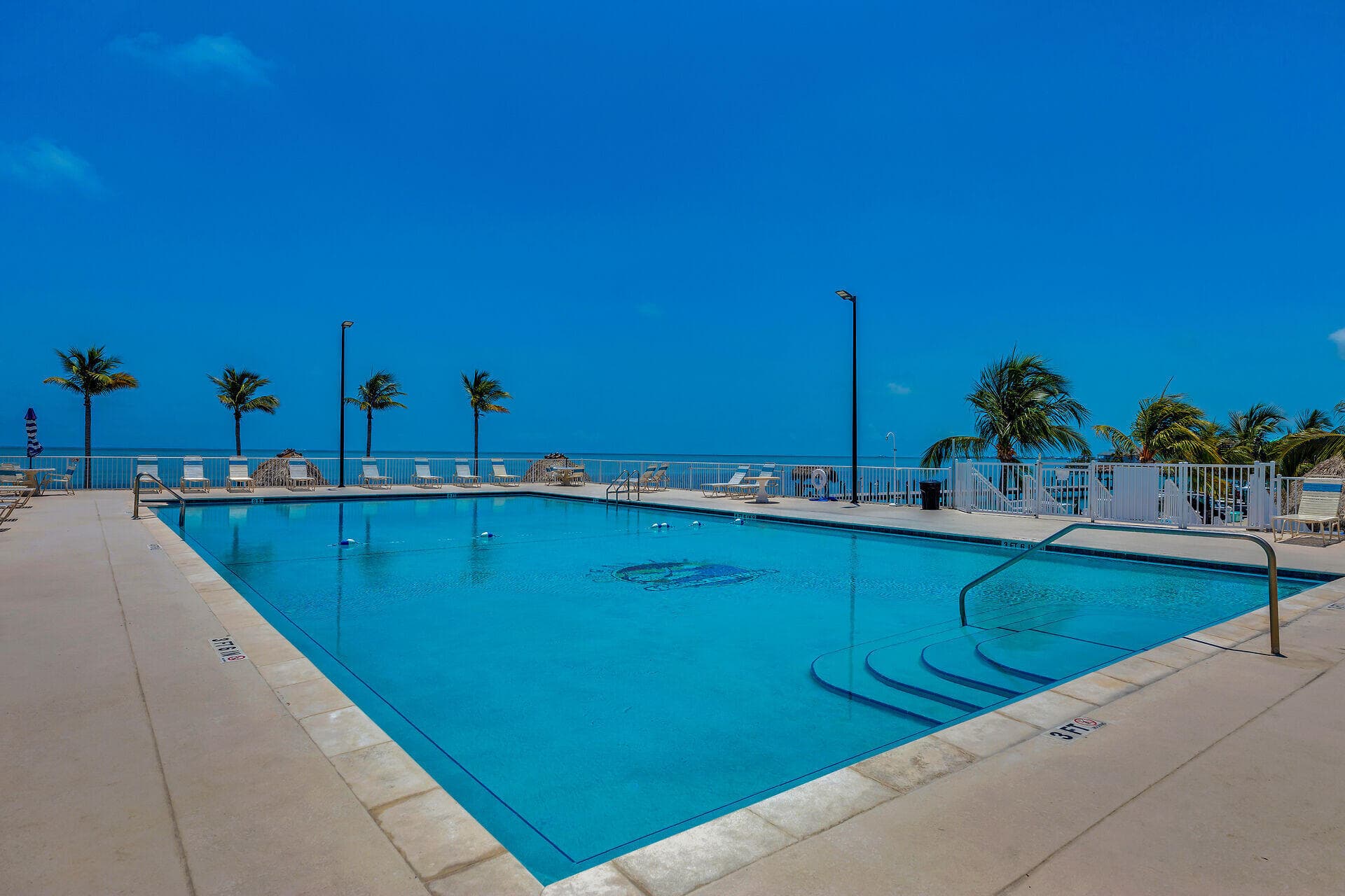 10877 Overseas Highway APT 35 photo 2