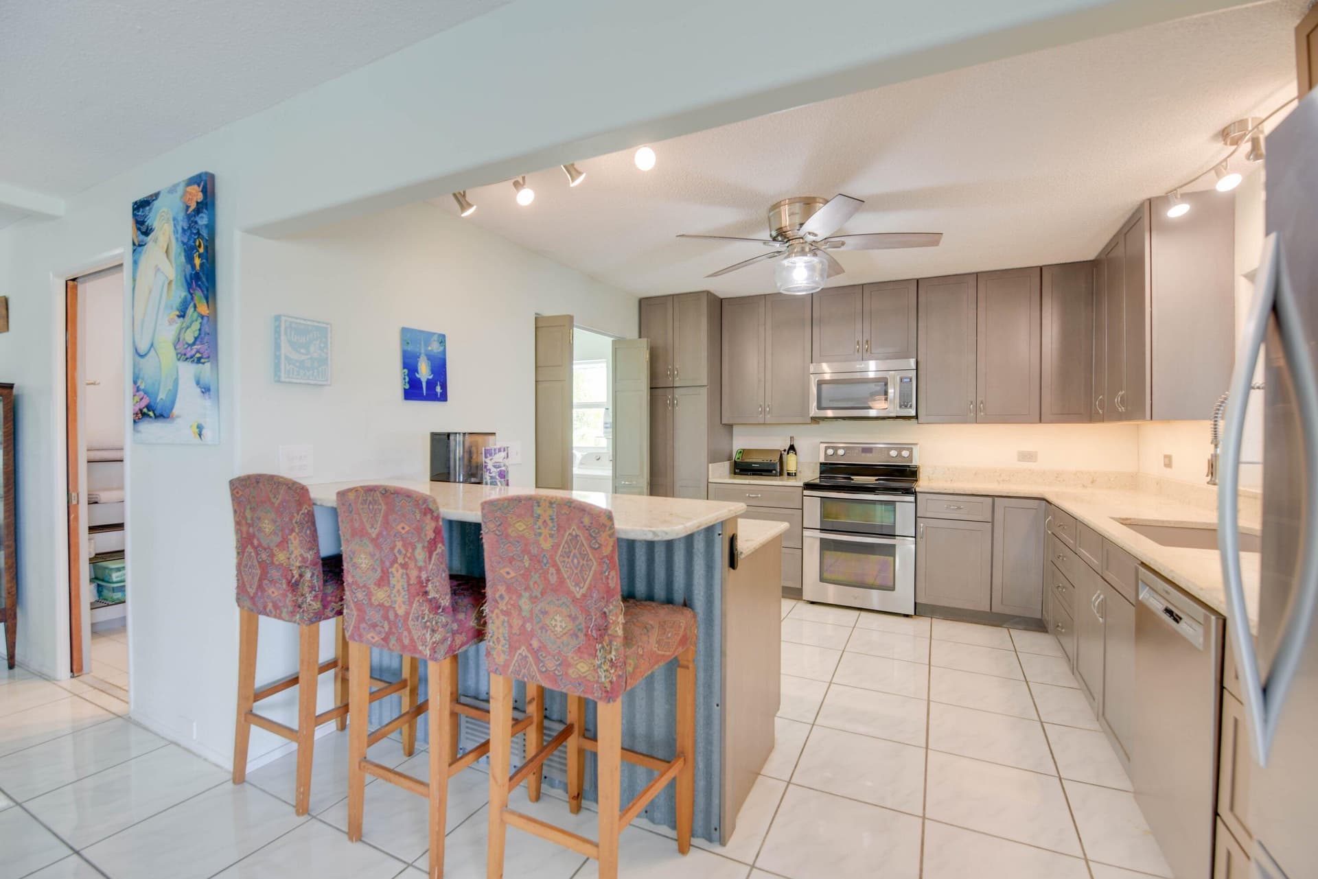 887 Bay Drive photo 7