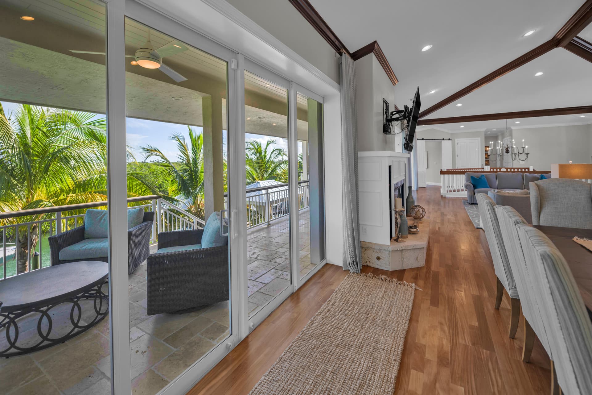 430 Palm Drive photo 21