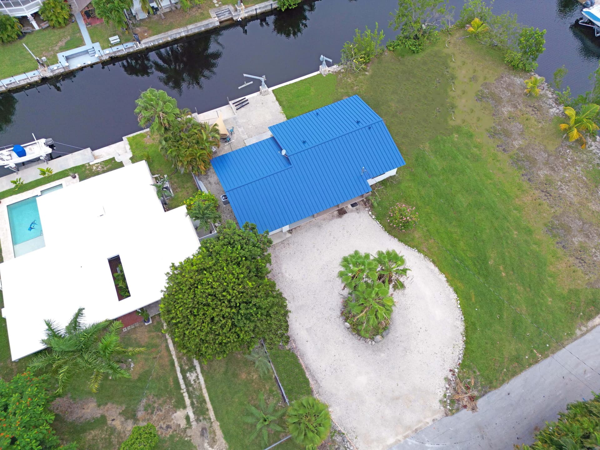 550 Pine Lane photo 2