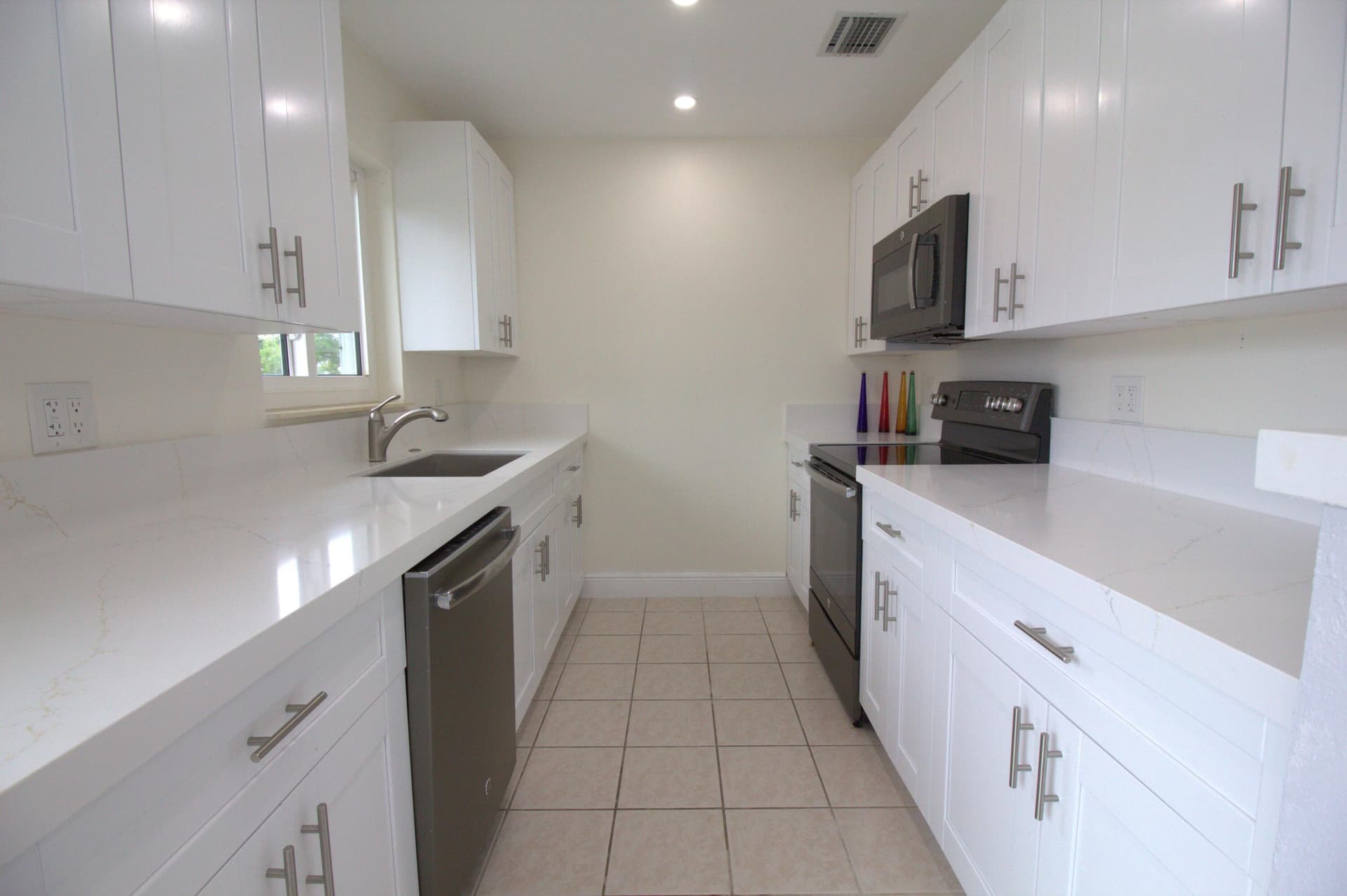 550 Pine Lane photo 3