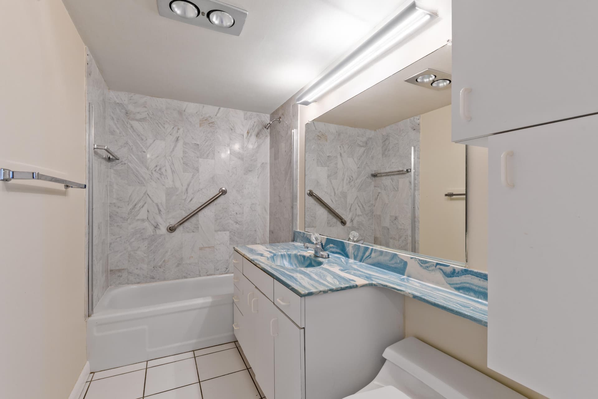 2000 Coco Plum Drive 106 photo 5