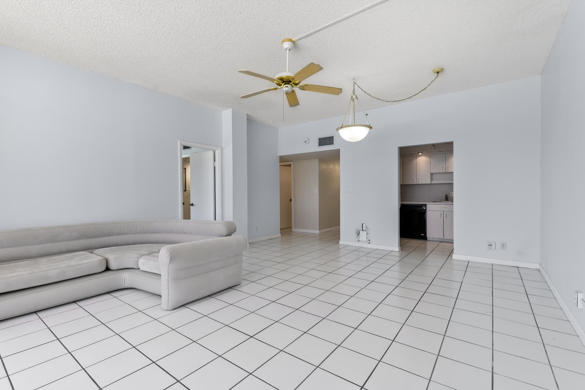 2000 Coco Plum Drive 106 photo 10