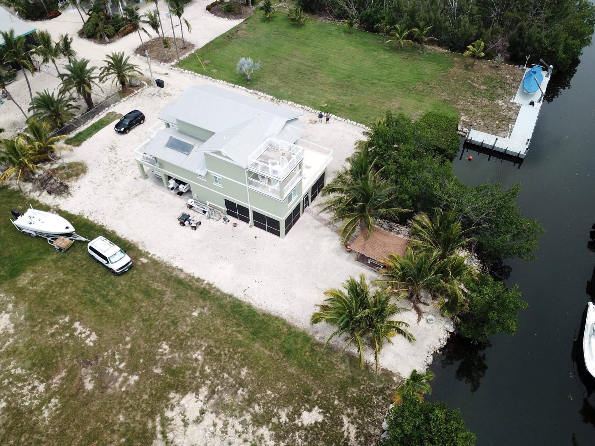 1513 Shaw Drive photo 4
