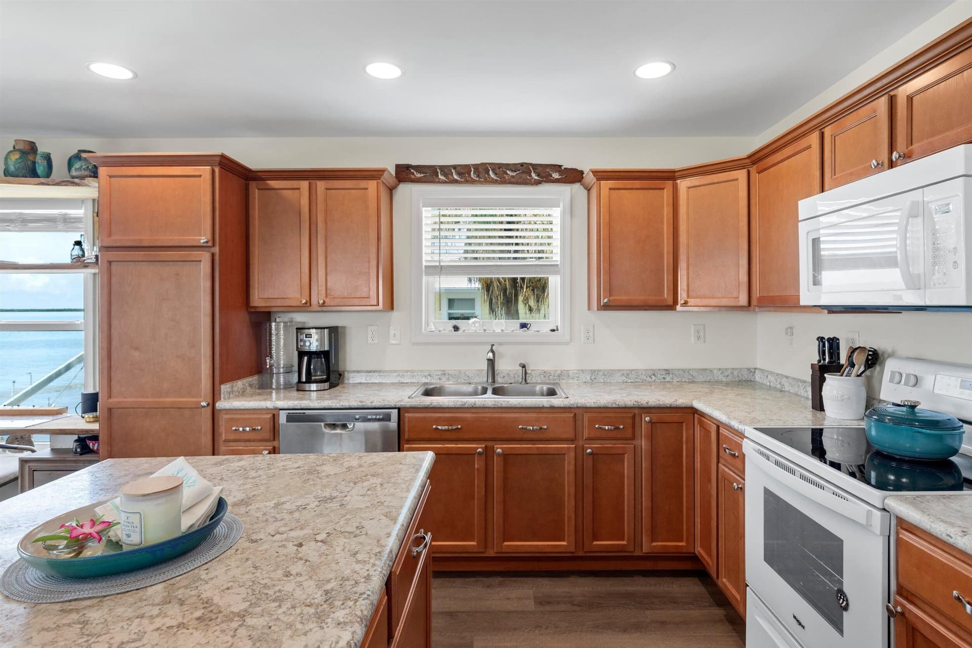 31485 Avenue G photo 9