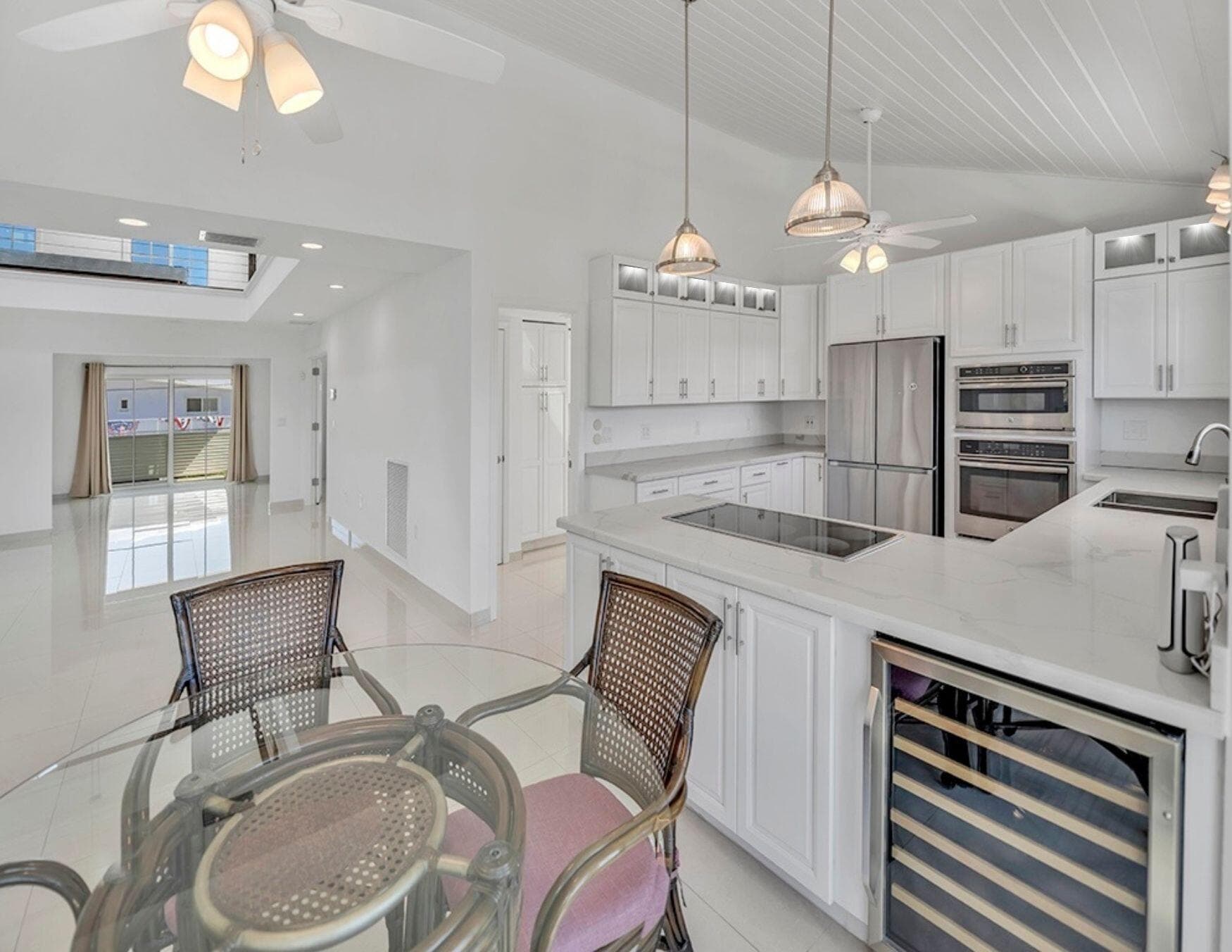 157 Valencia Drive photo 10