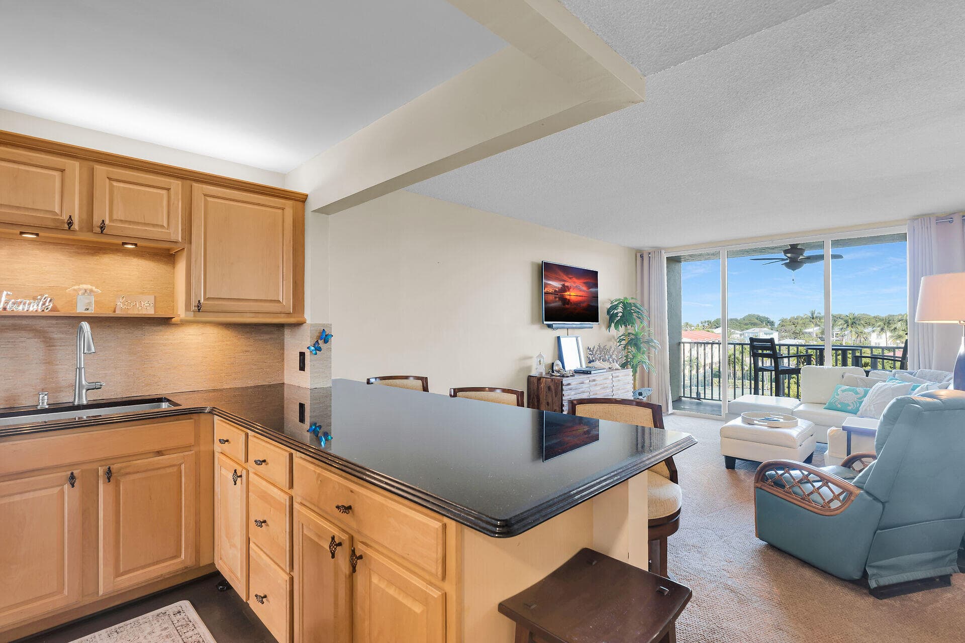88540 Overseas Highway APT 304 photo 5