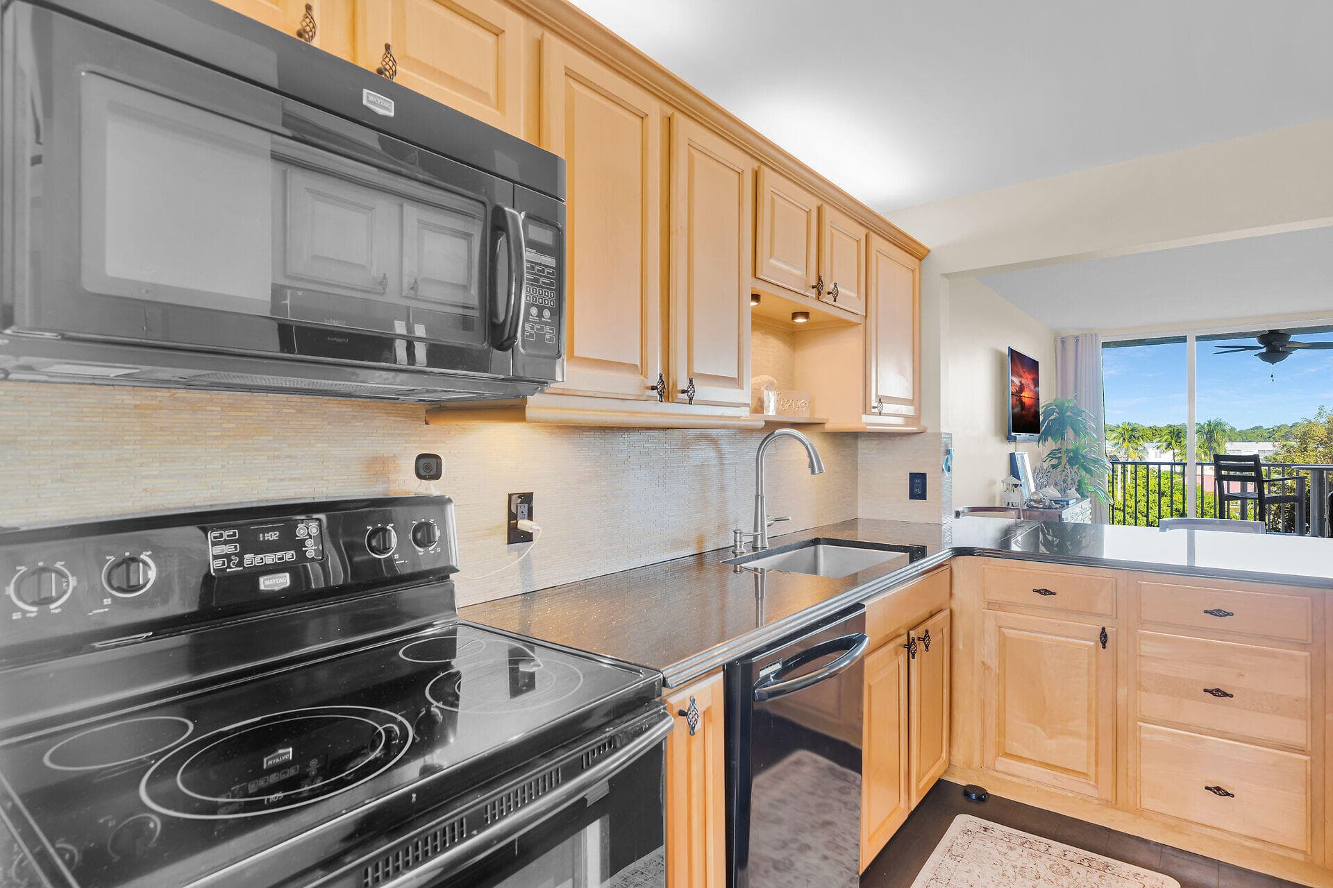 88540 Overseas Highway APT 304 photo 8