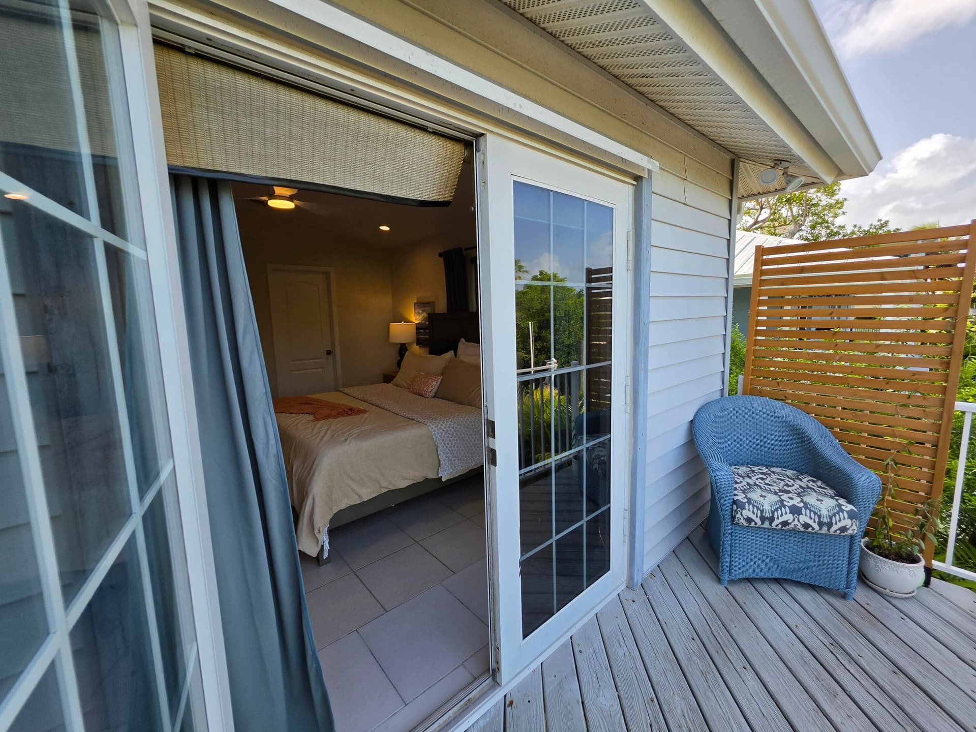 673 Indies Road photo 15