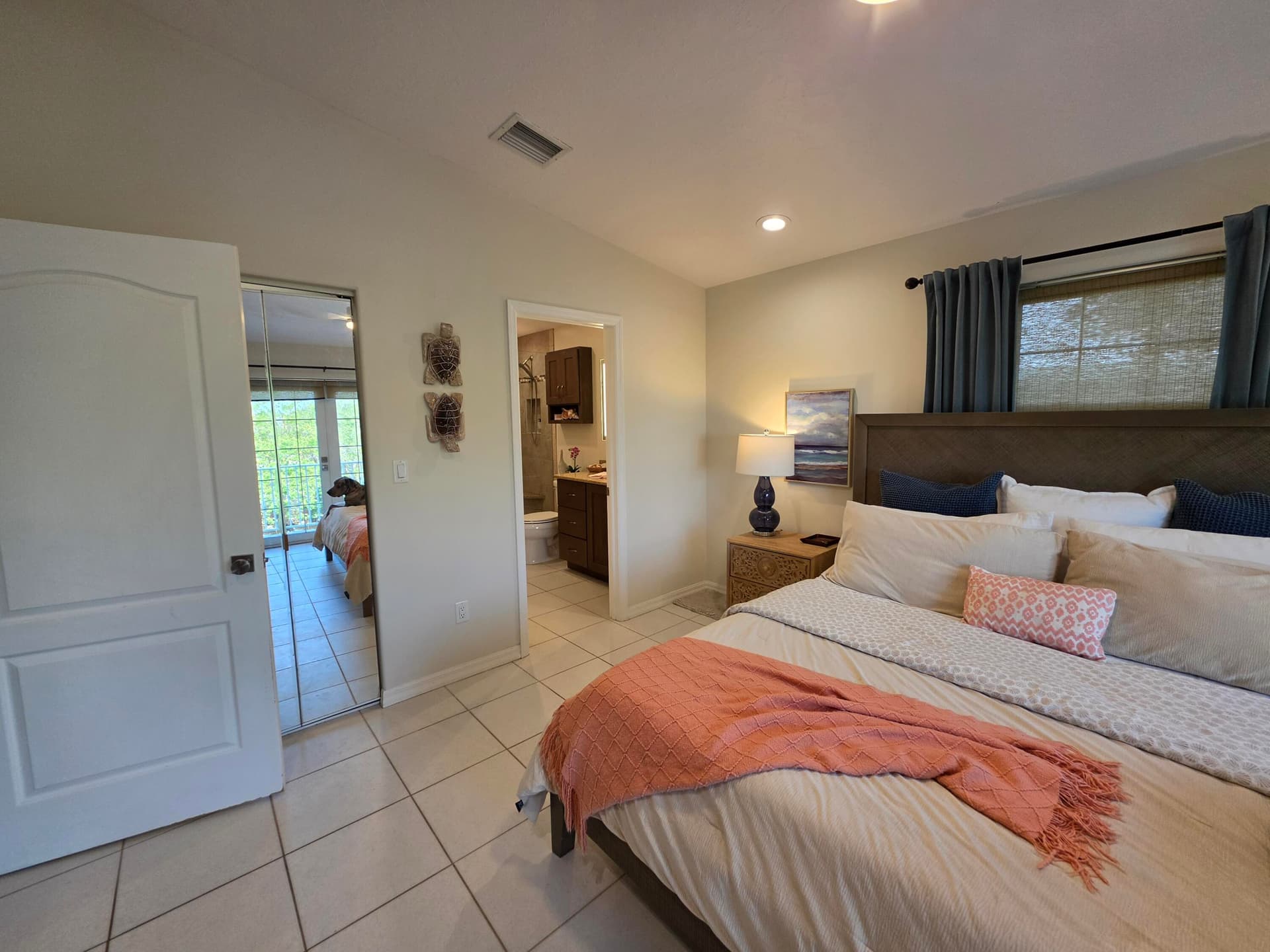 673 Indies Road photo 16