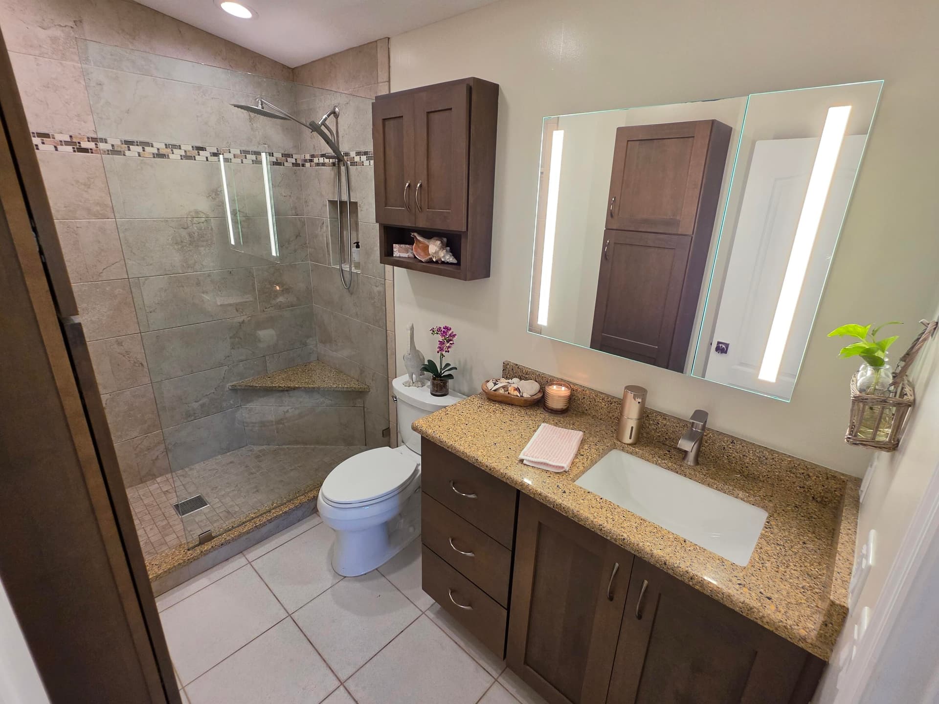 673 Indies Road photo 17