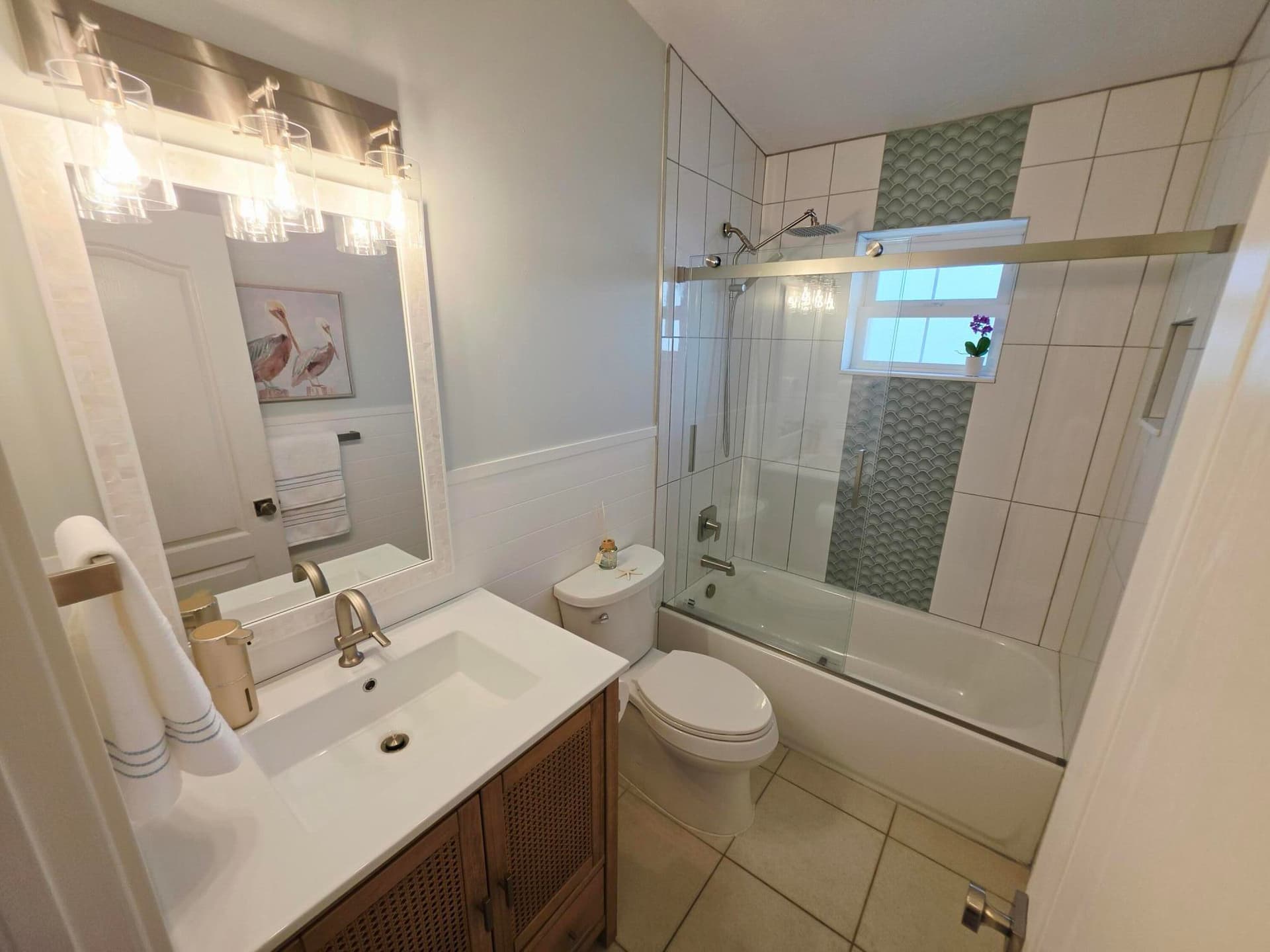 673 Indies Road photo 19