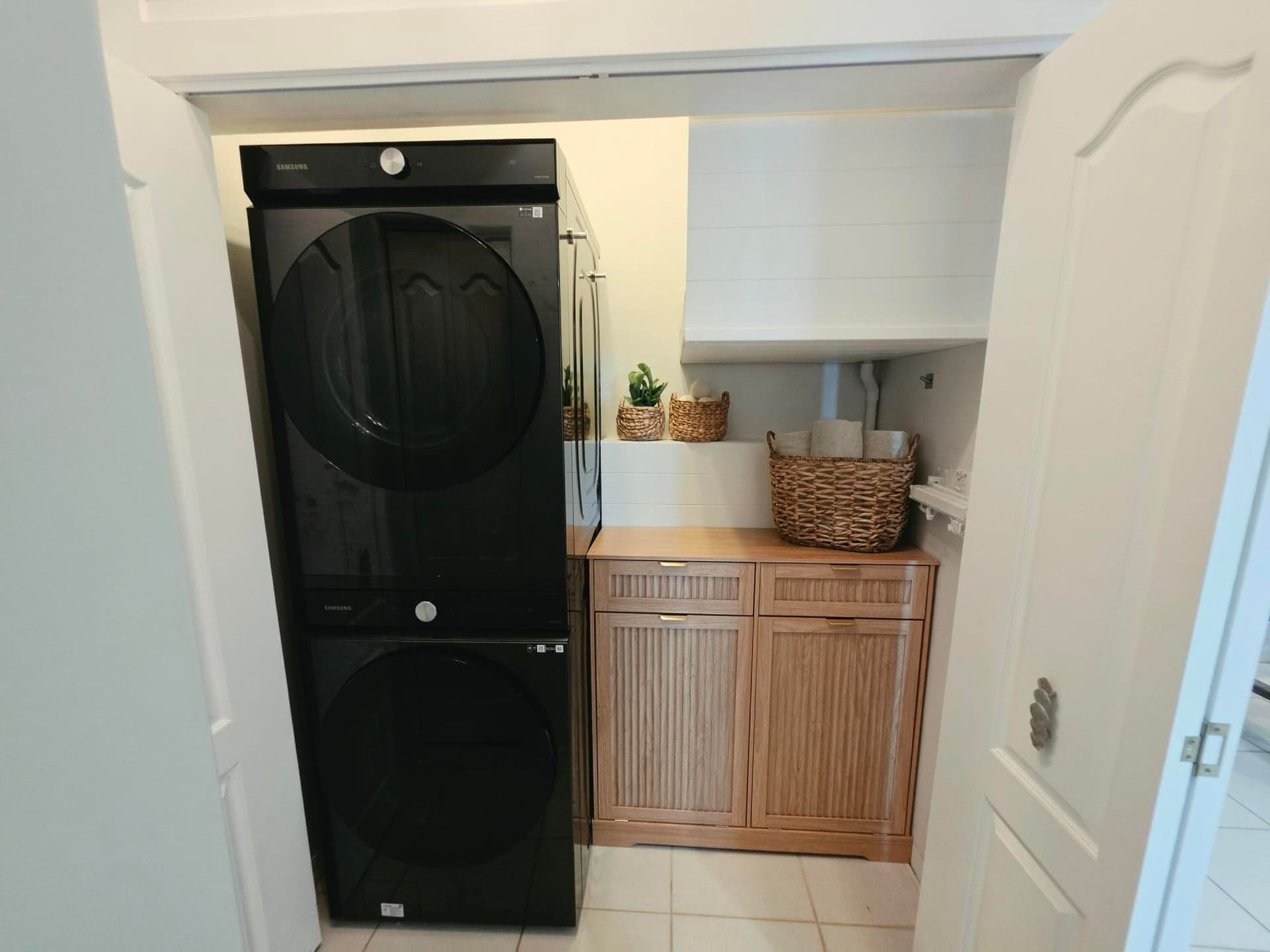 673 Indies Road photo 10