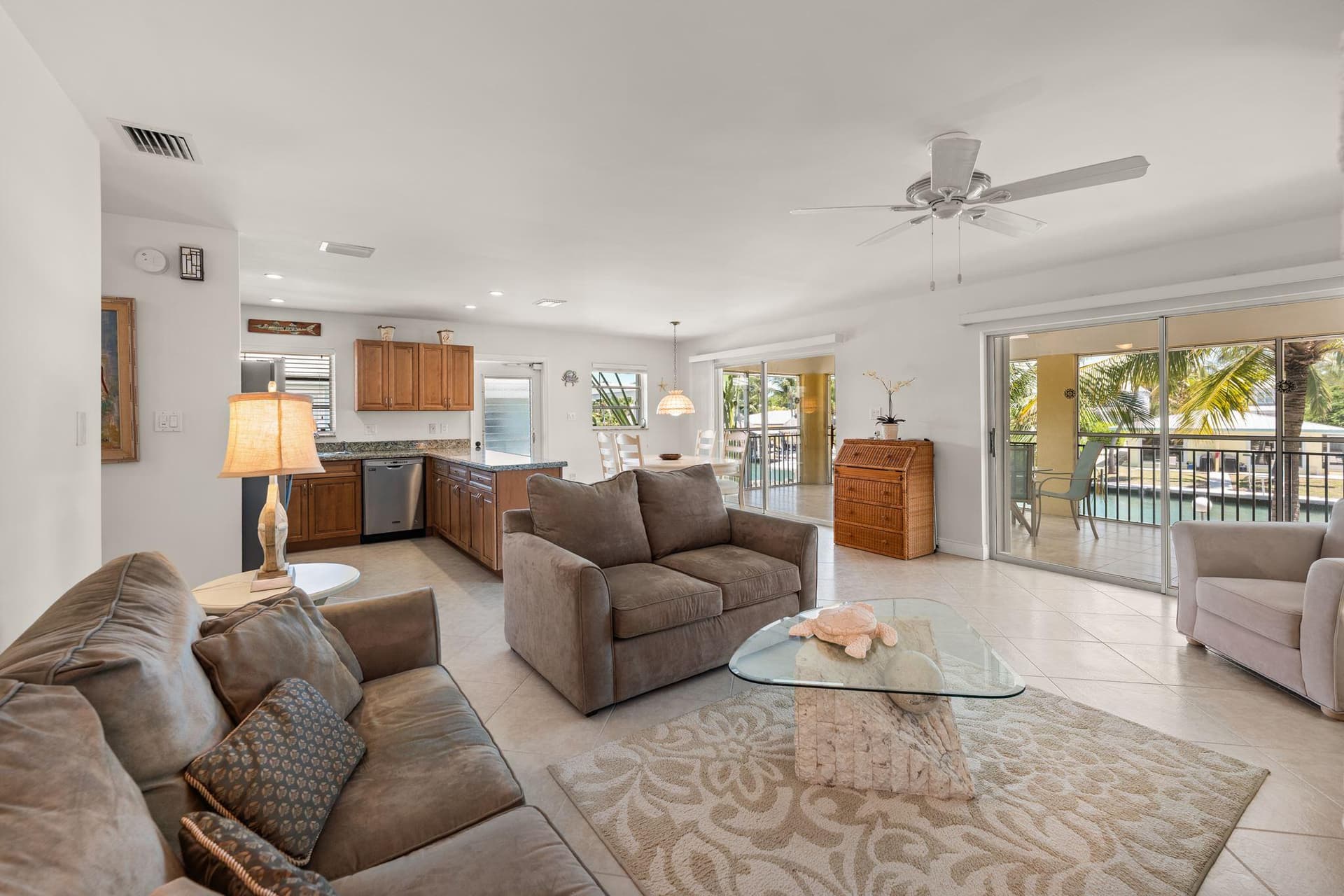 126 N Indies Drive photo 10