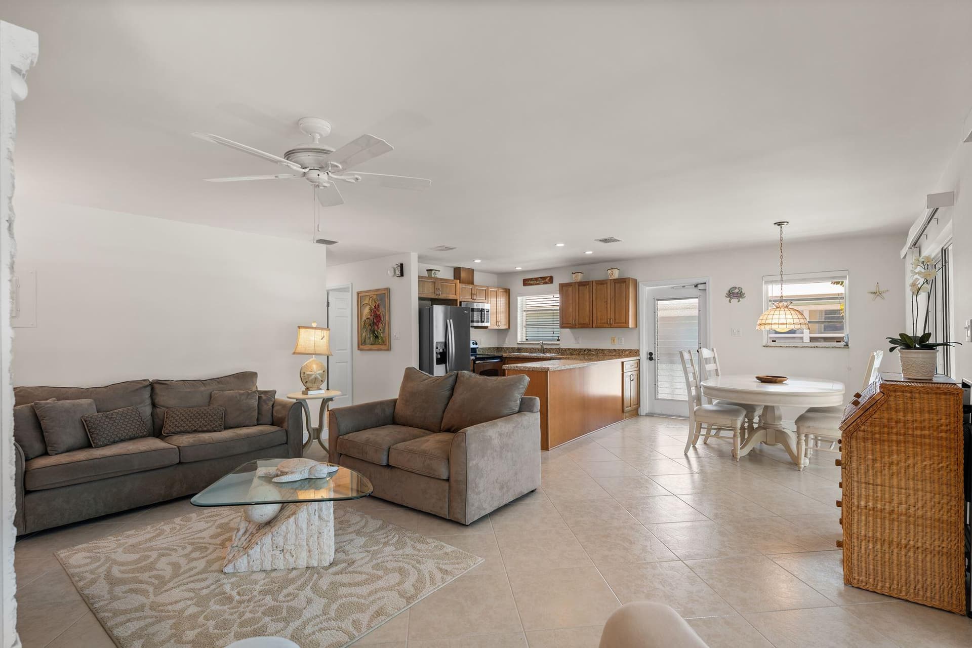 126 N Indies Drive photo 11