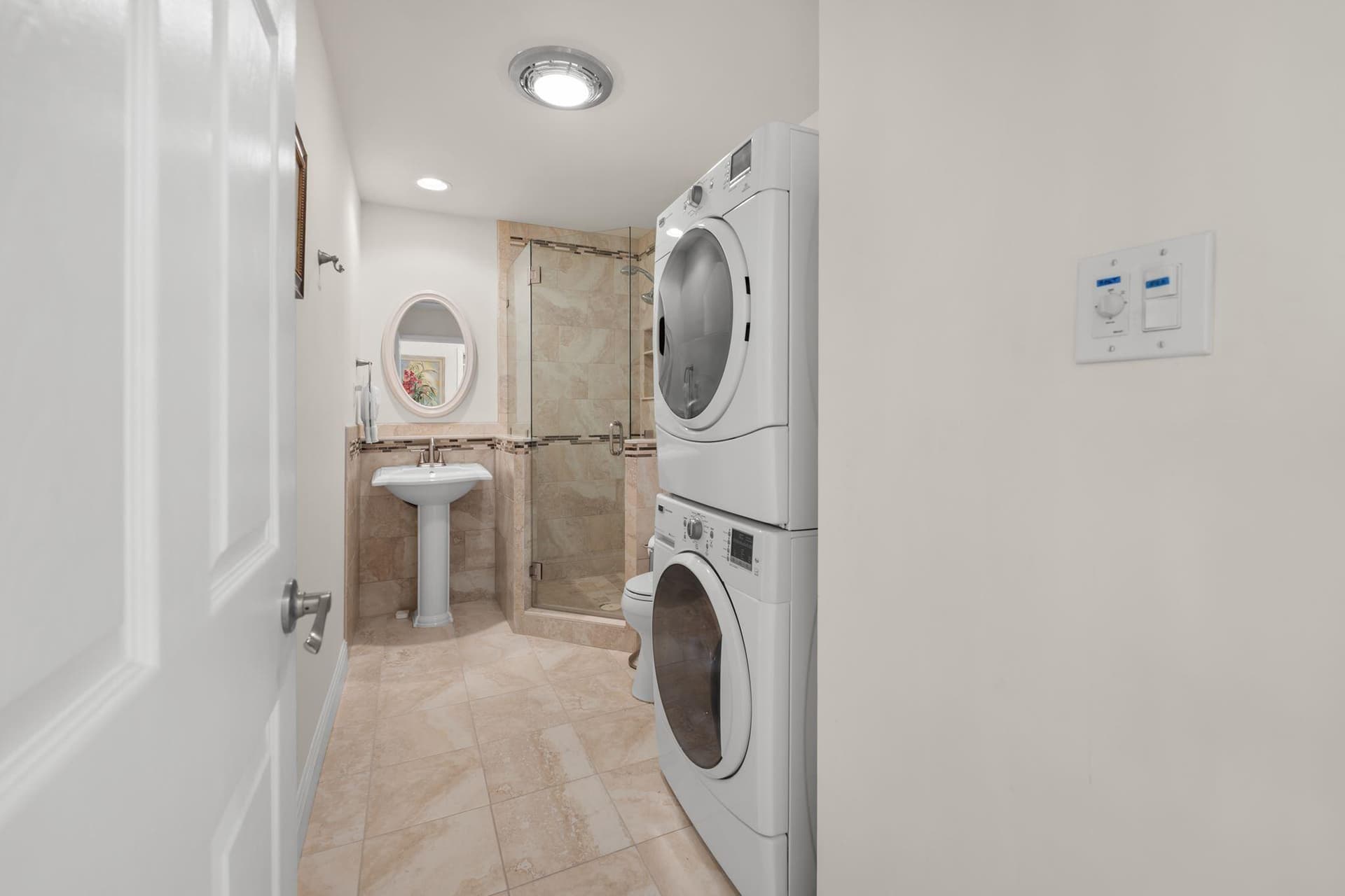 126 N Indies Drive photo 14