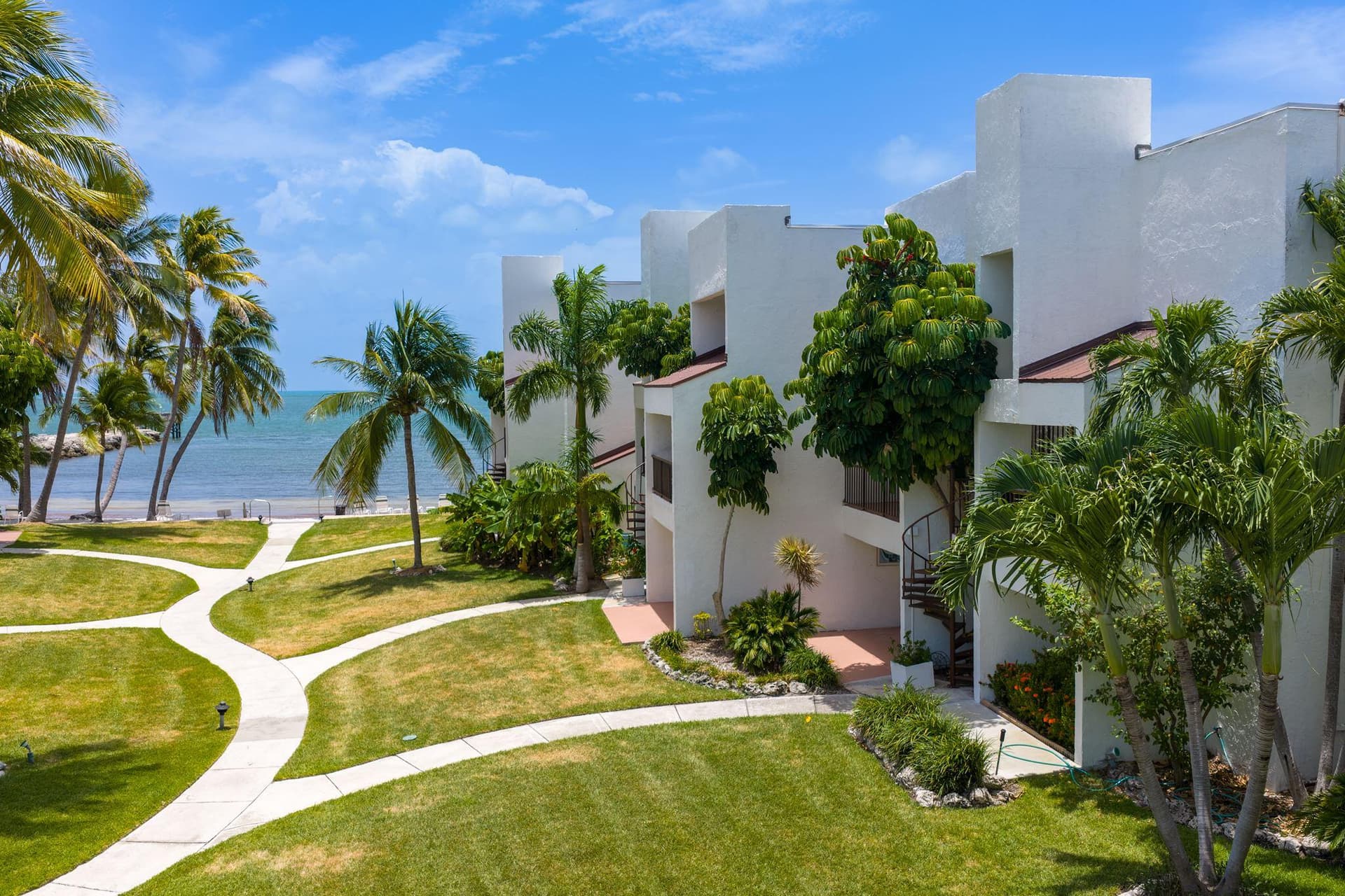 601 W Ocean Drive 312D photo 4