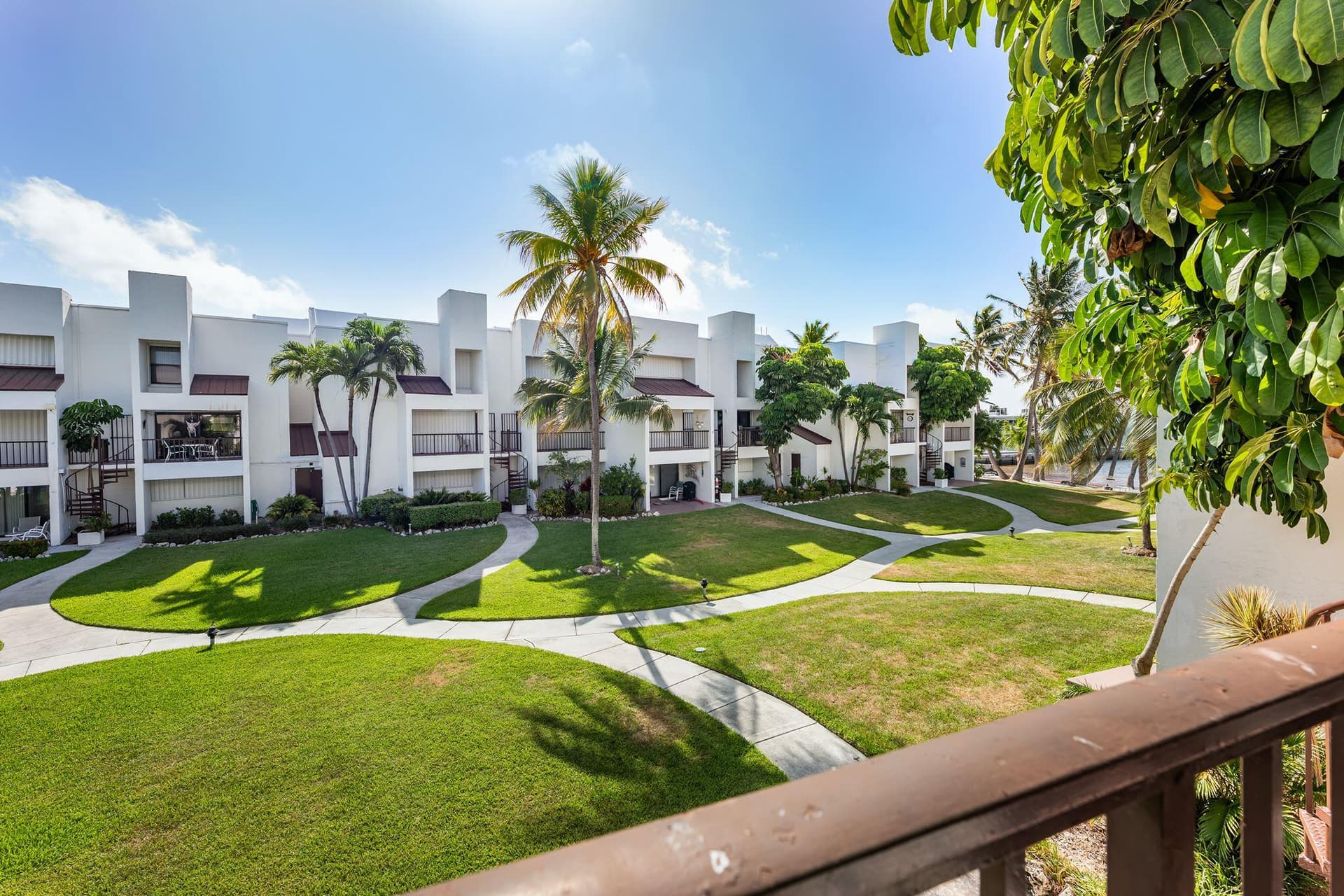 601 W Ocean Drive 312D photo 6