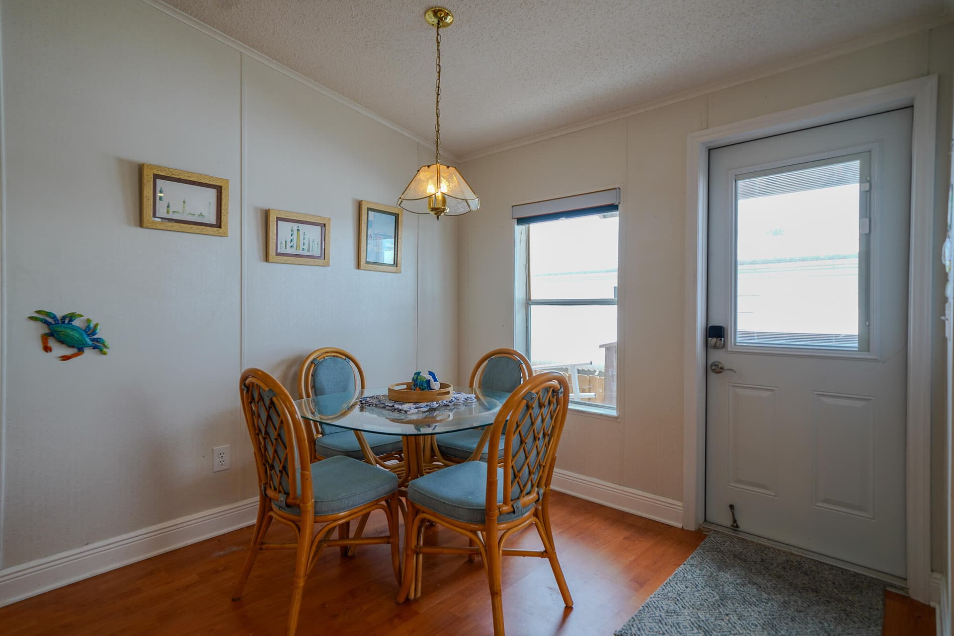 185 W Avenue A photo 8