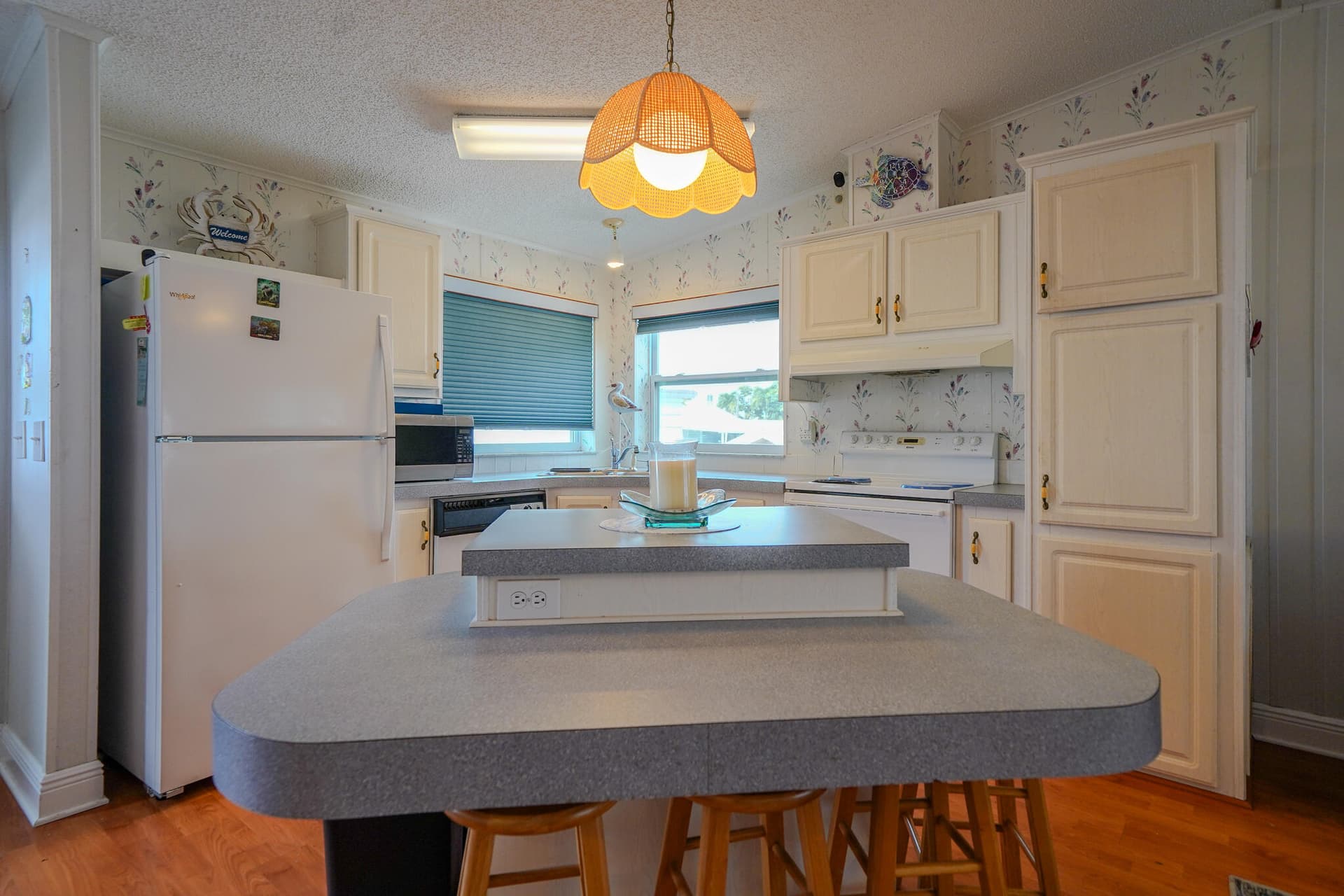 185 W Avenue A photo 10