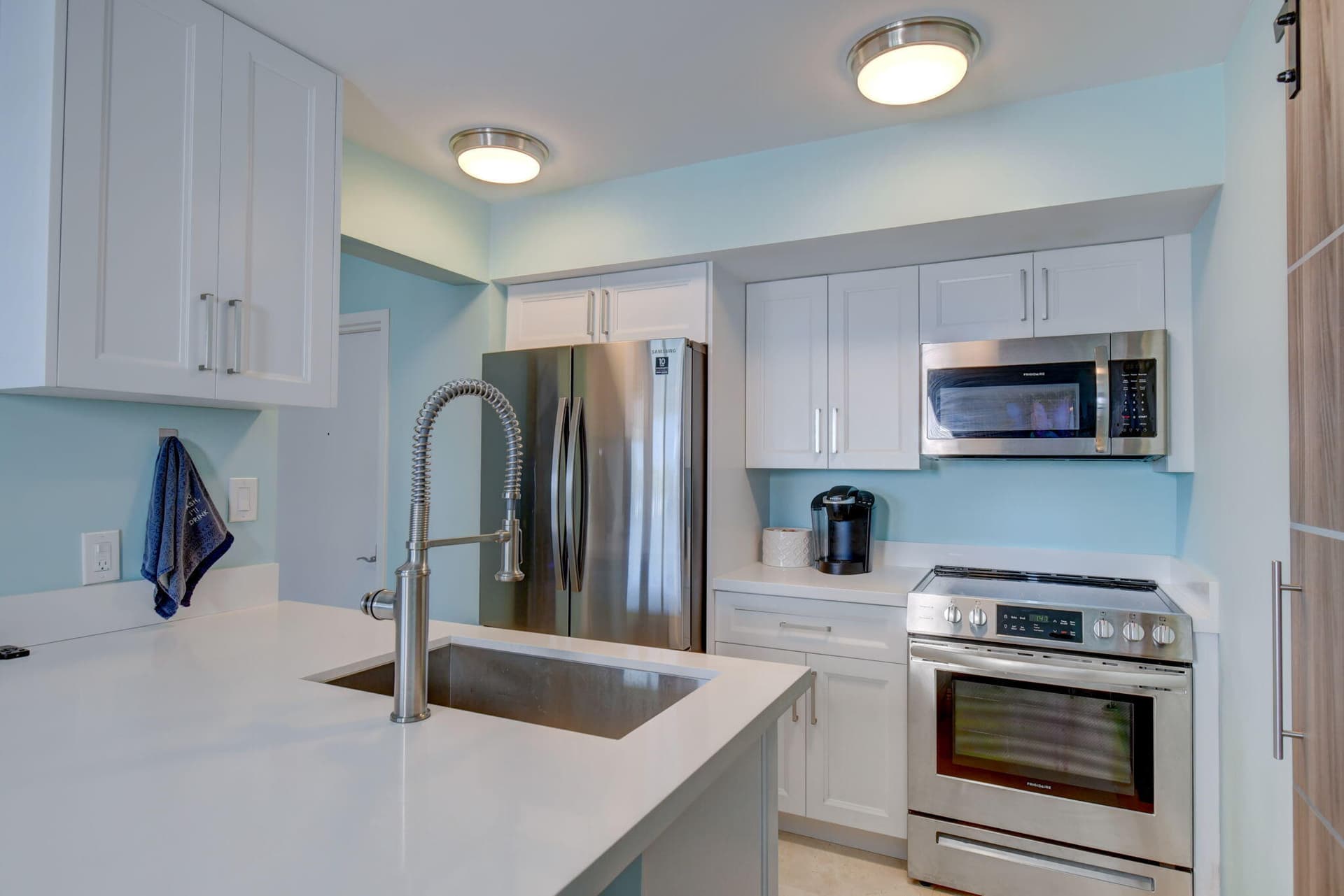 8302 Marina Villas Drive 8302 photo 19