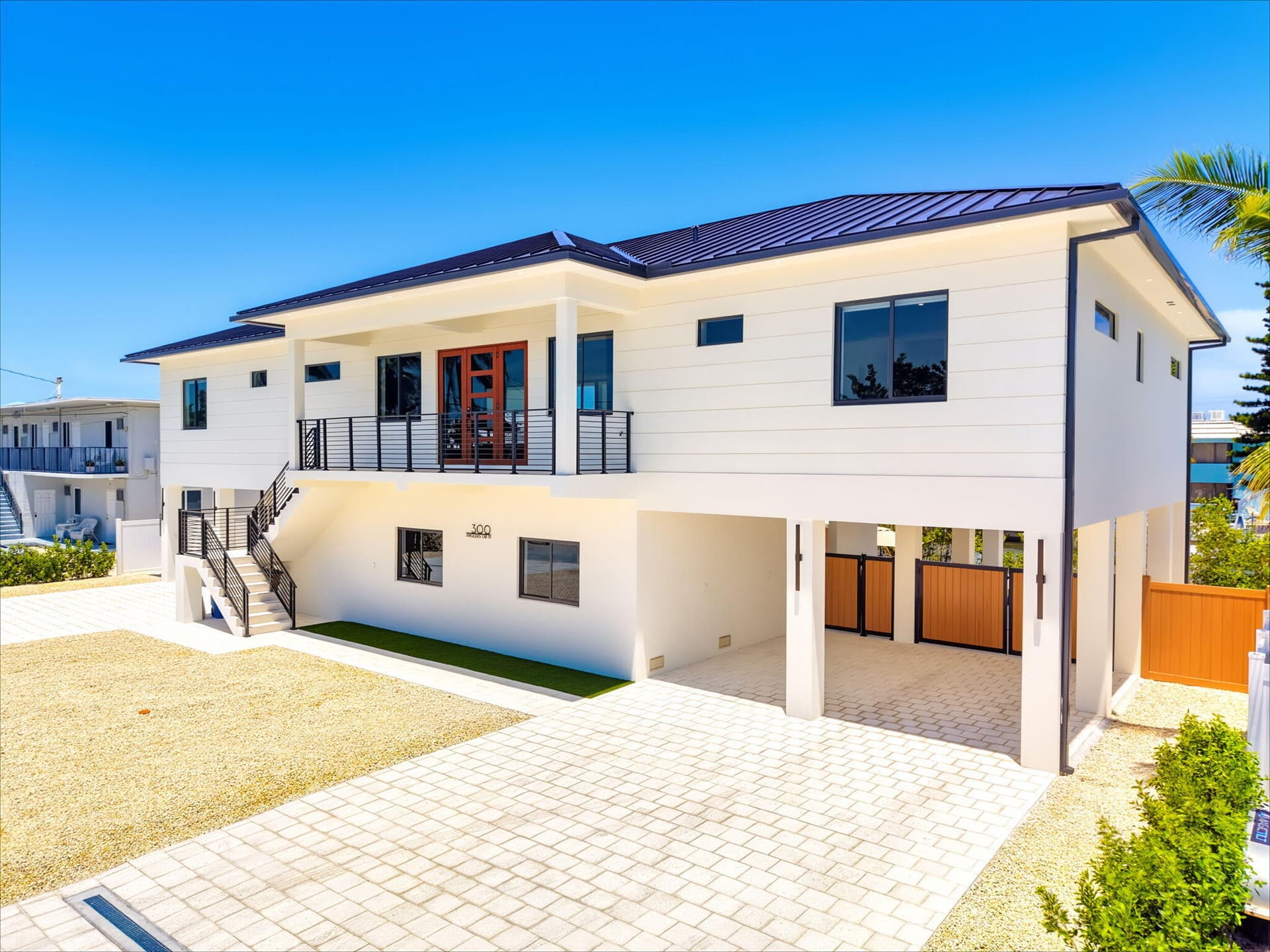 300 N Anglers Drive photo 4