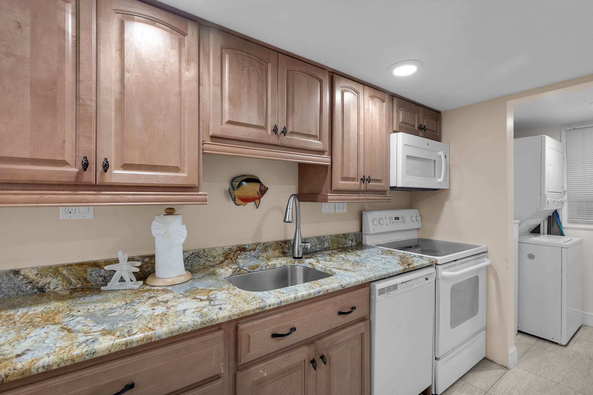 201 E Ocean Drive 1-211 photo 12