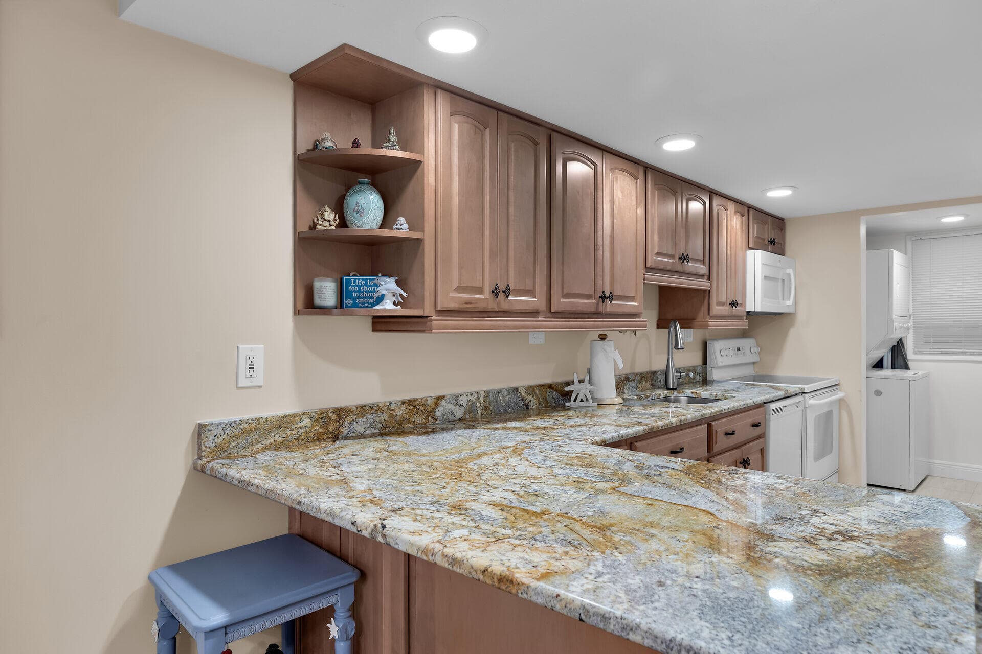 201 E Ocean Drive 1-211 photo 14