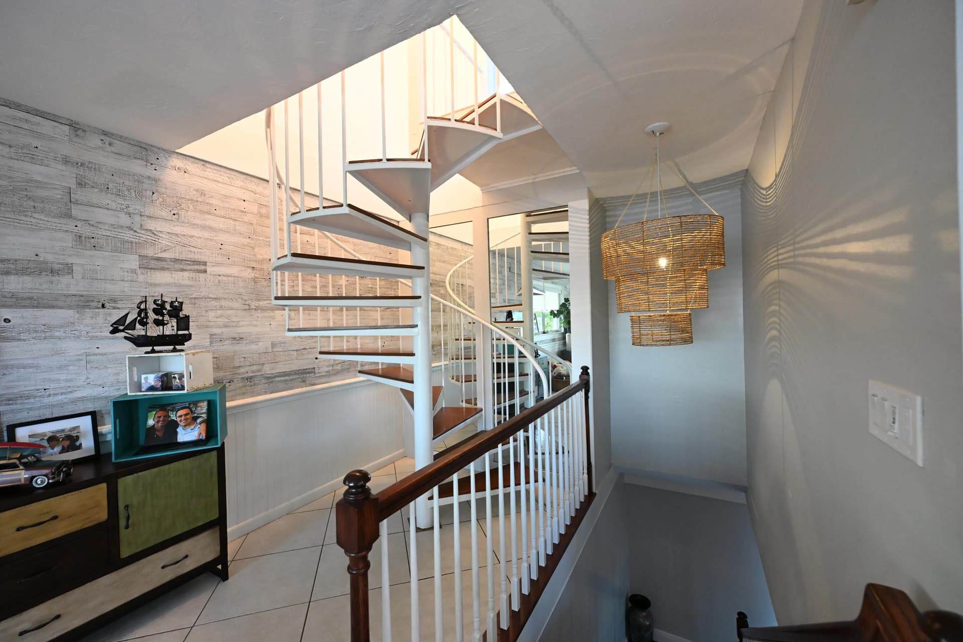 186 Atlantic Boulevard photo 1
