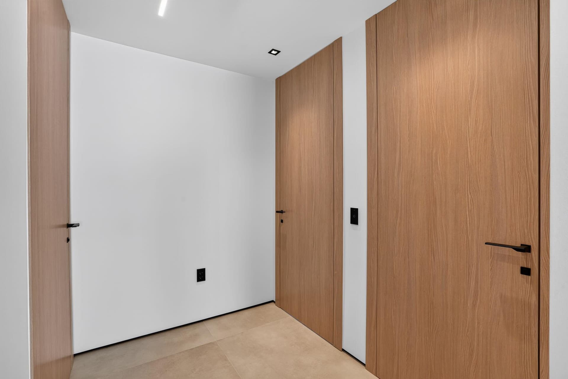 108 Coral Way photo 25