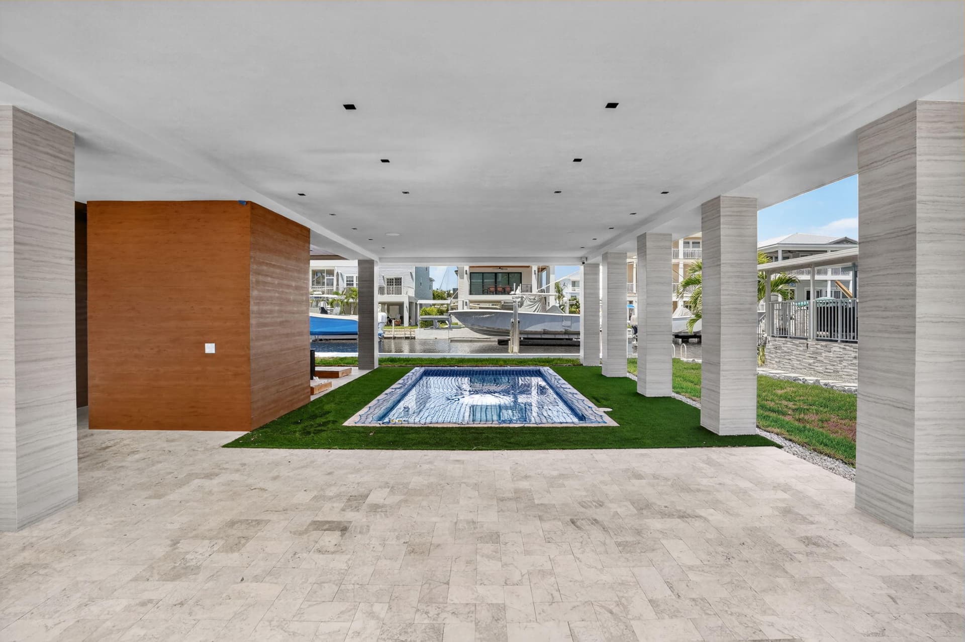 108 Coral Way photo 7