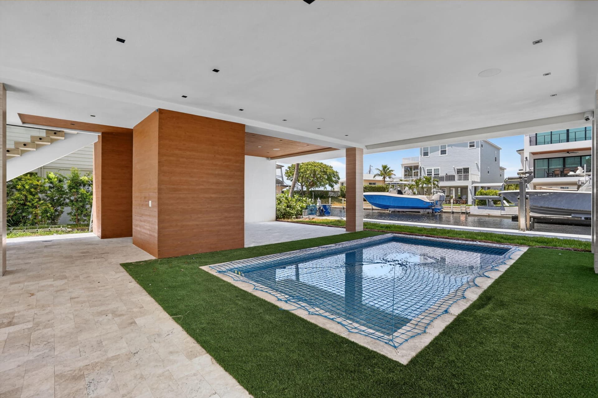 108 Coral Way photo 8
