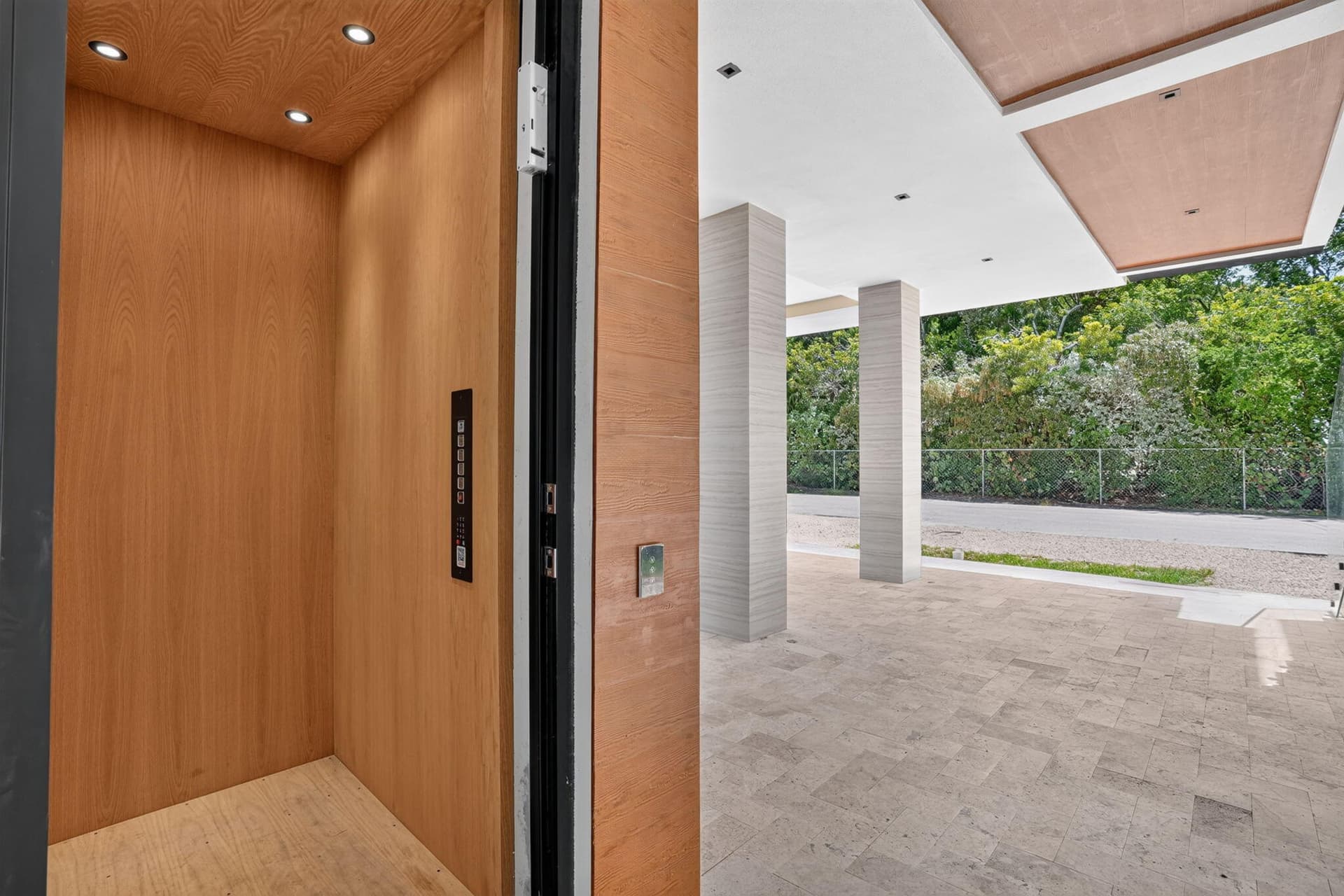 108 Coral Way photo 11