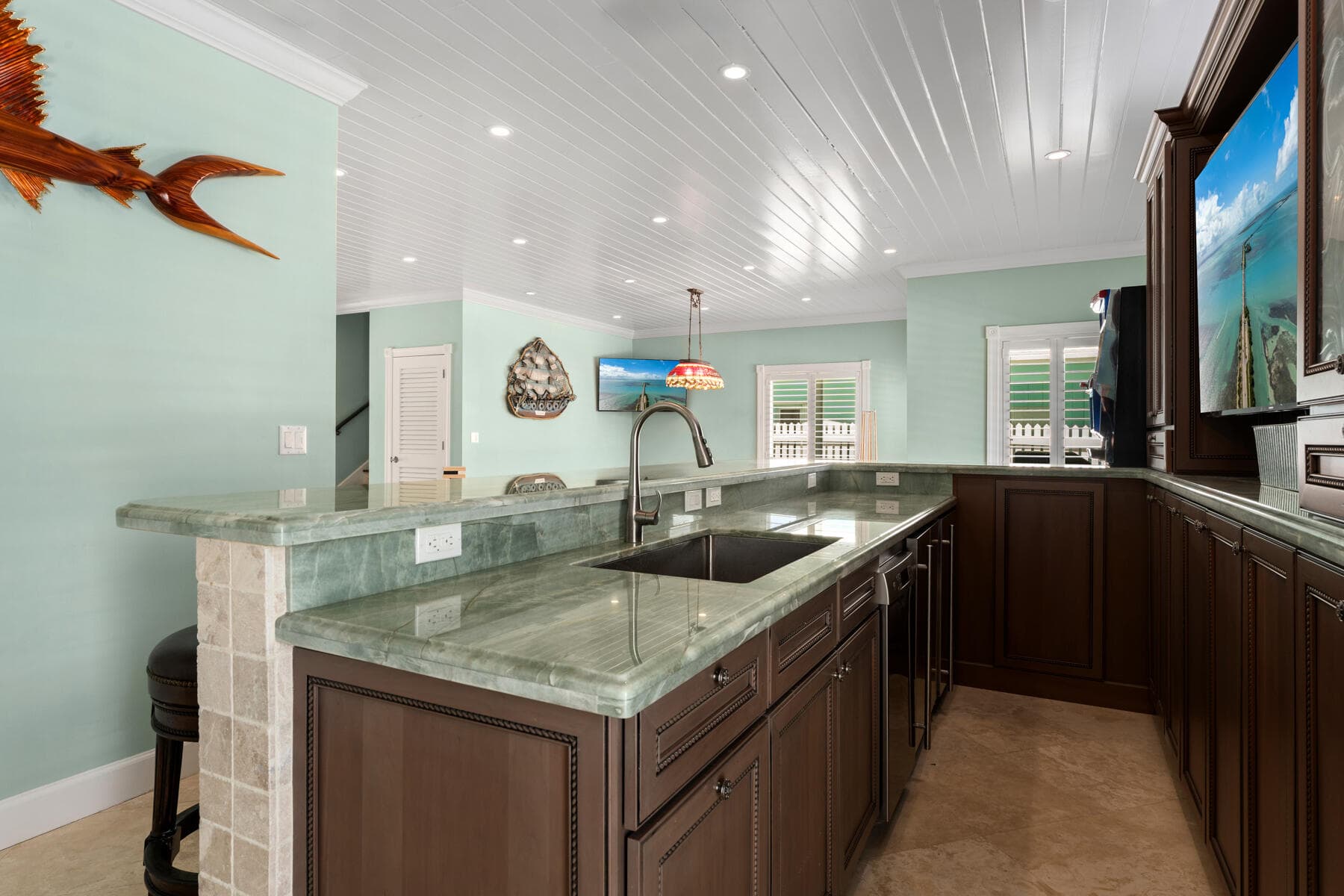 109 Valencia Drive photo 9