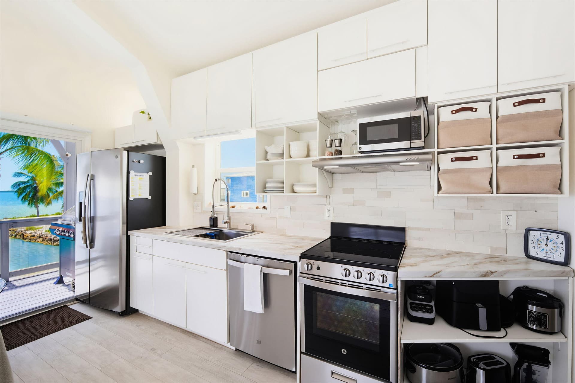 31536 Avenue F photo 10