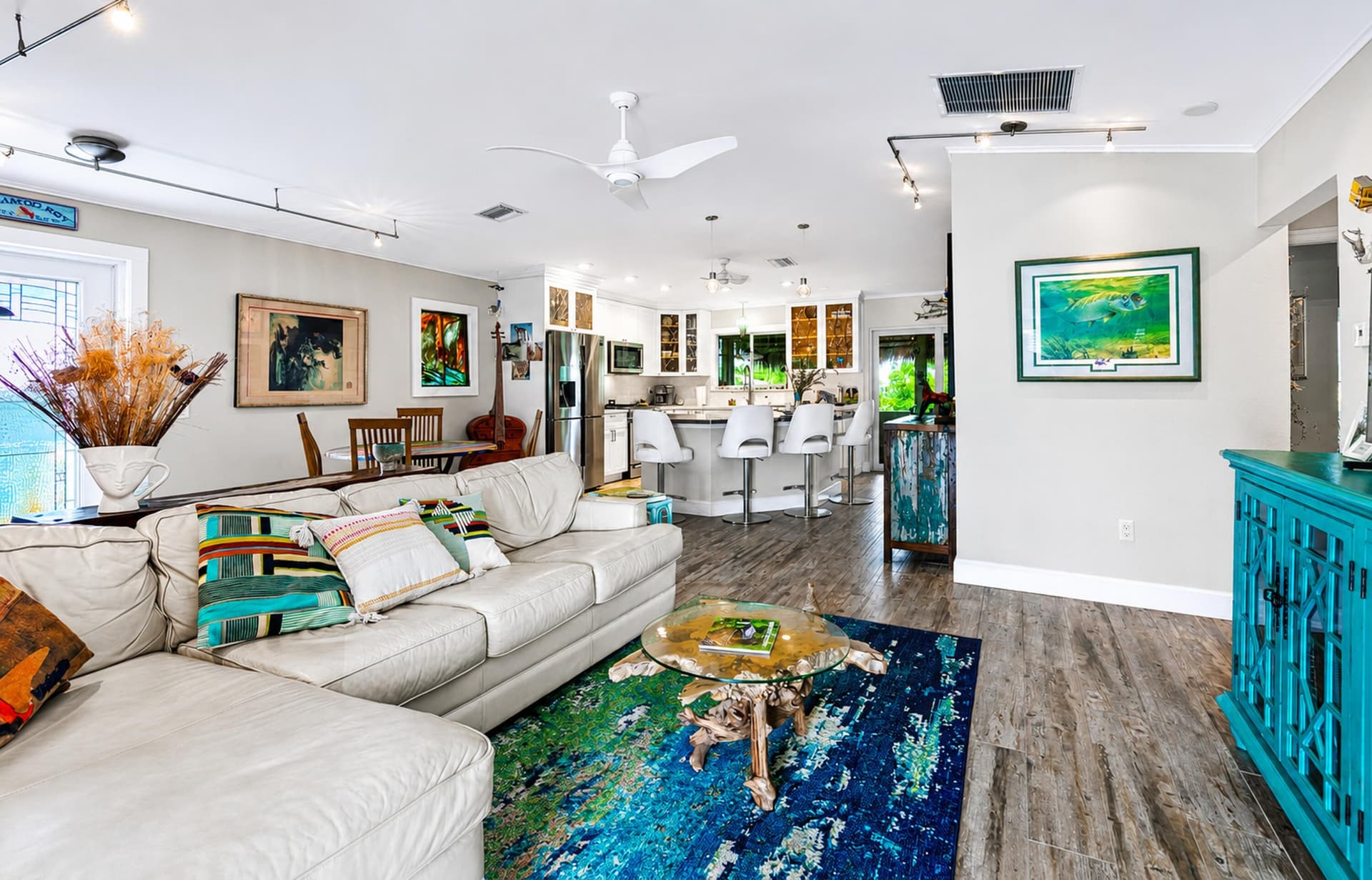 653 Indies Road photo 11