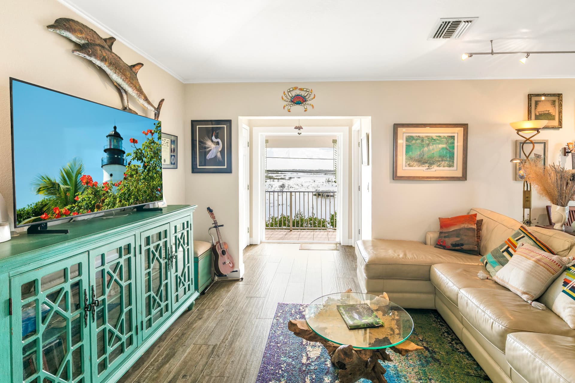 653 Indies Road photo 6