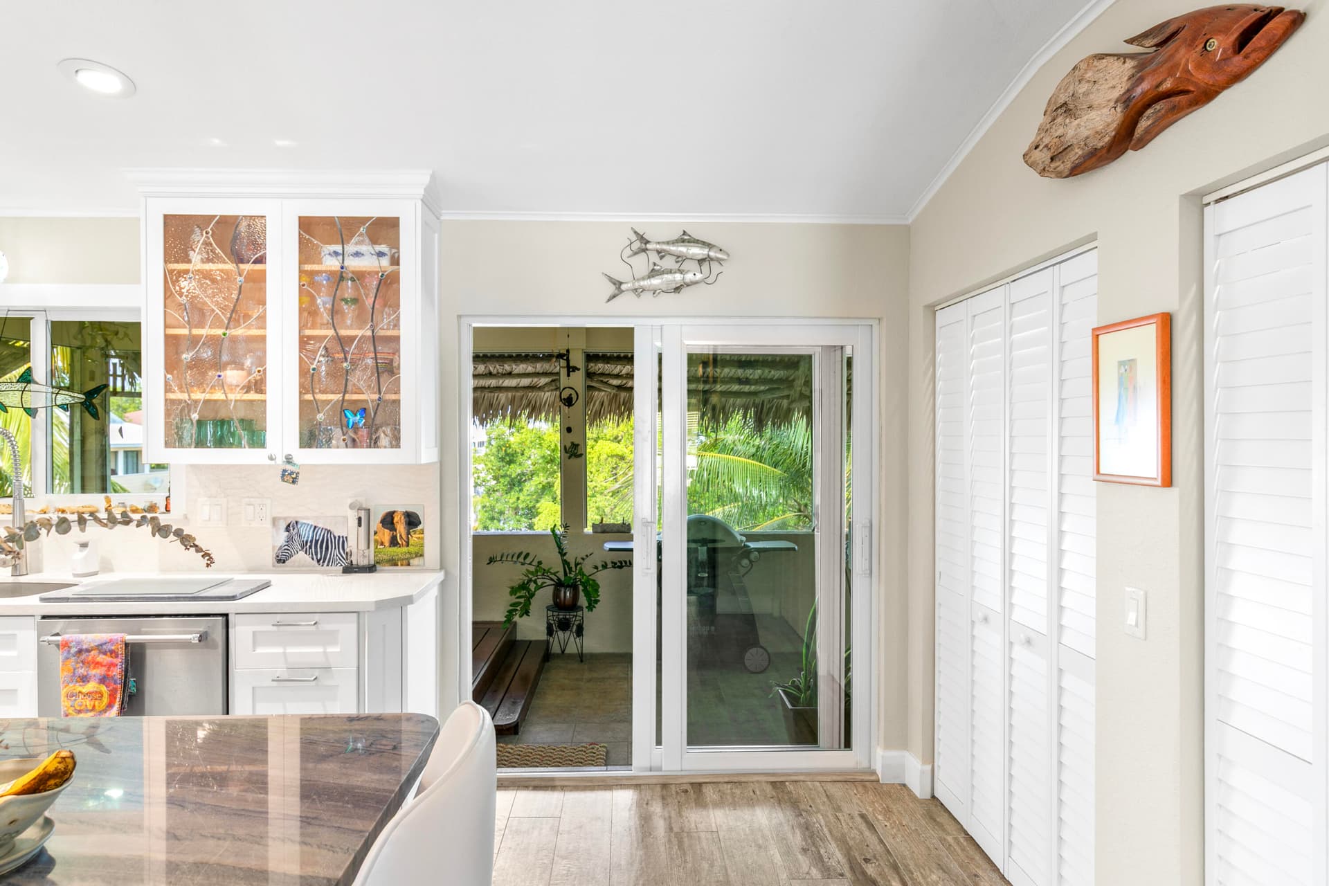 653 Indies Road photo 18
