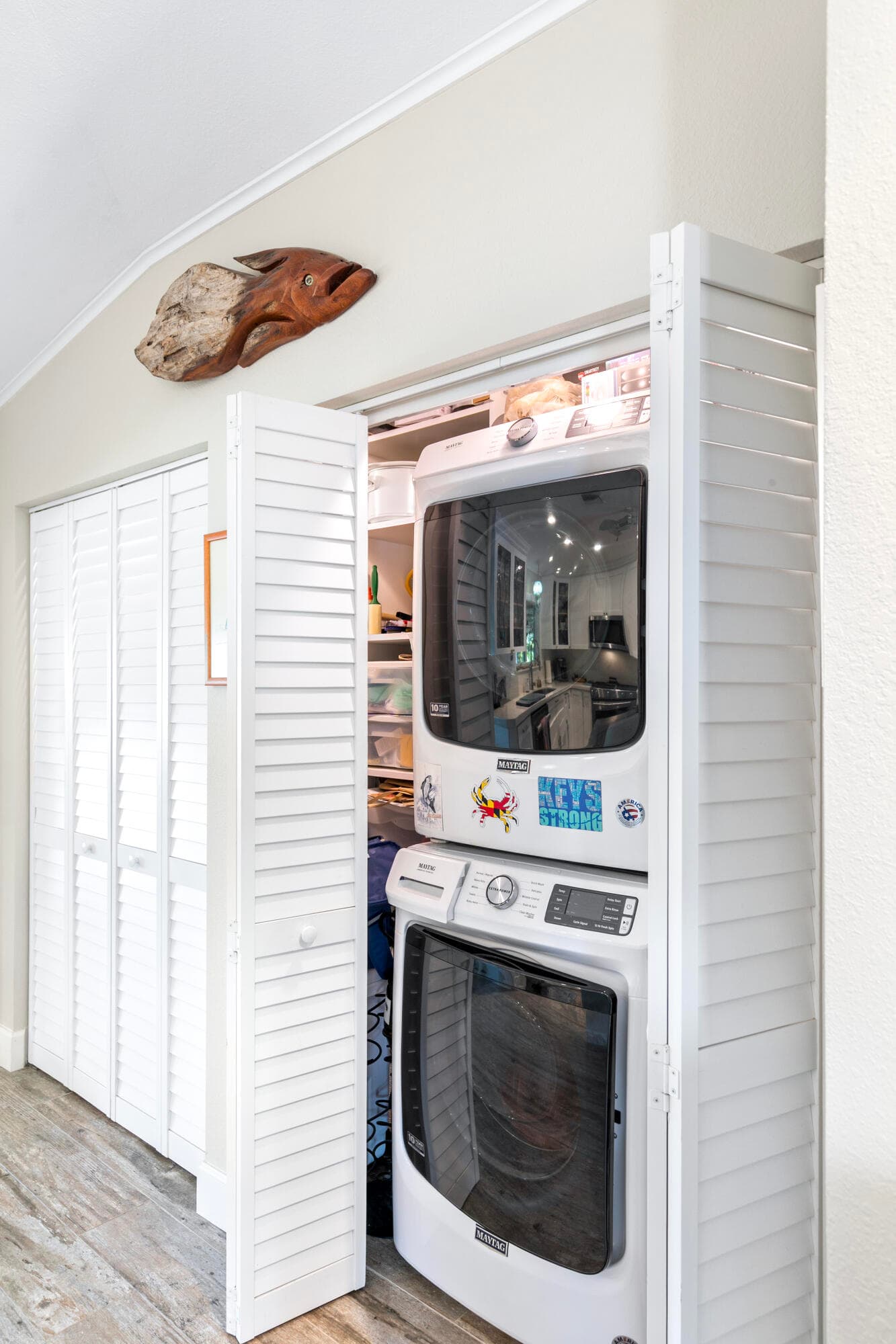 653 Indies Road photo 17