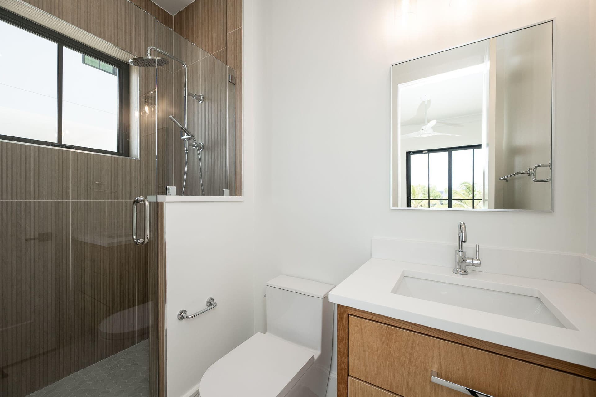 231 E Shore Drive 4 photo 14